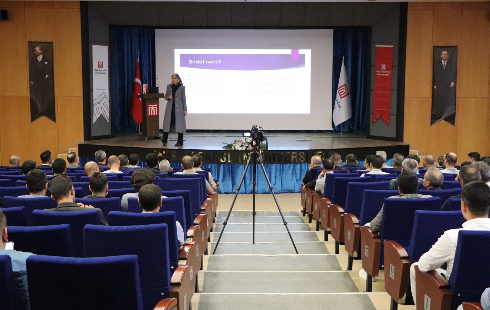 universitemizde-erkeklerle-siddetsiz-gelecek-semineri-duzenlendi-2672