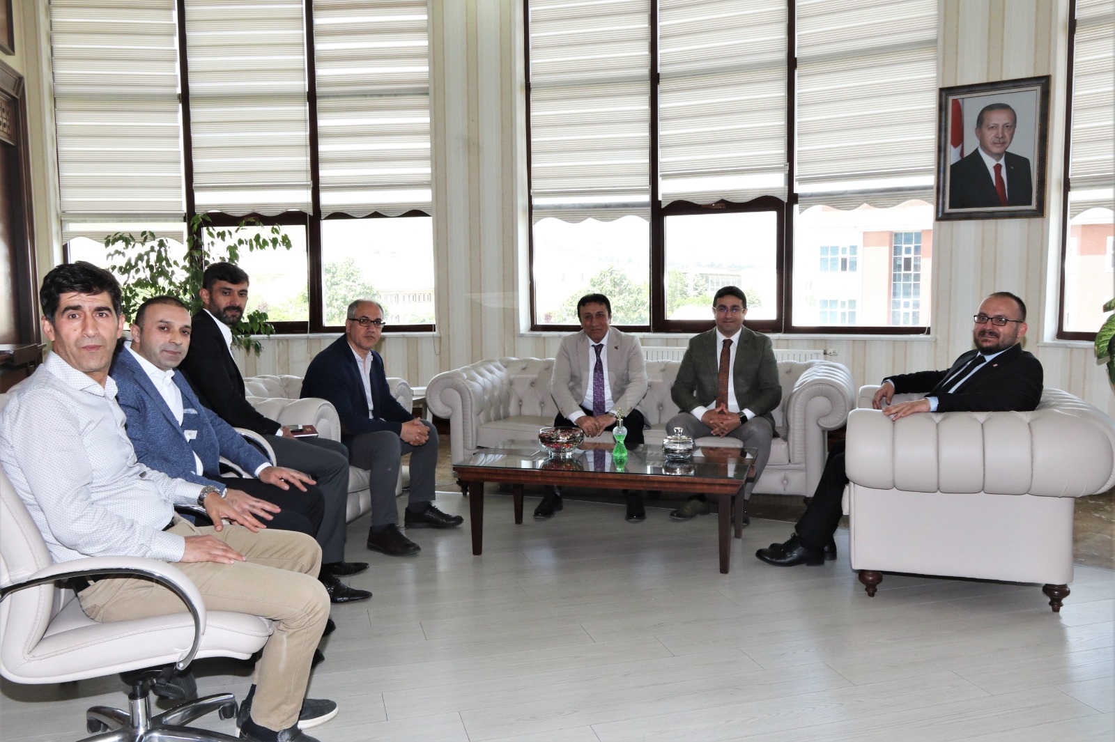 tasdemir-and-sengul-visit-rector-alican-2734