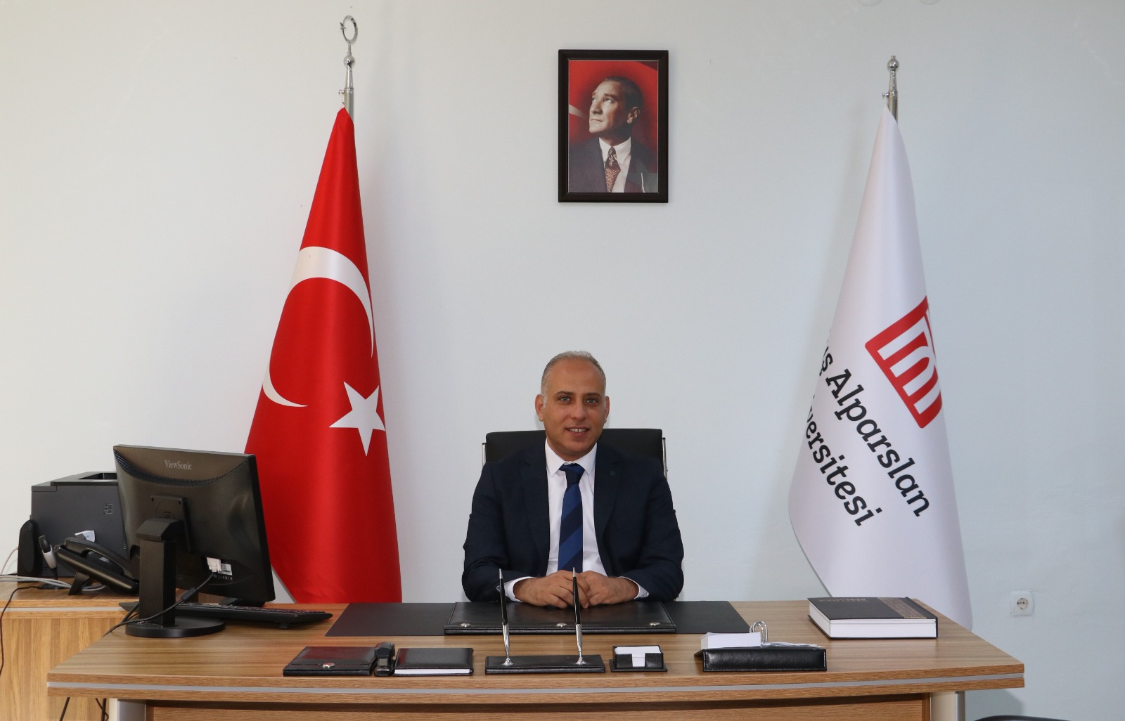 prof-dr-muhammed-cinar-appointed-as-acting-dean-of-the-faculty-of-engineering-and-architecture-2816