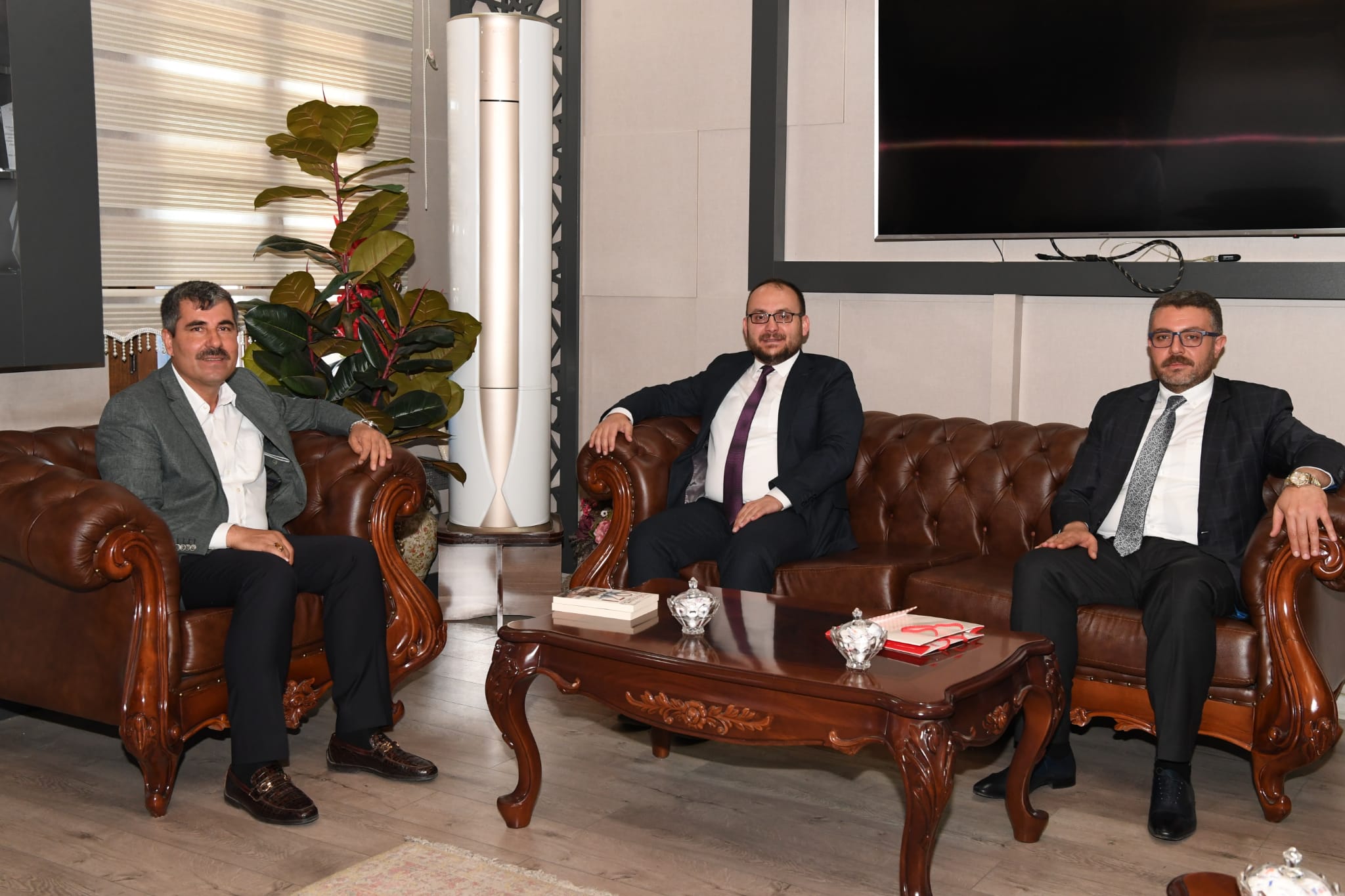 return-visit-to-asya-by-maun-rector-2820