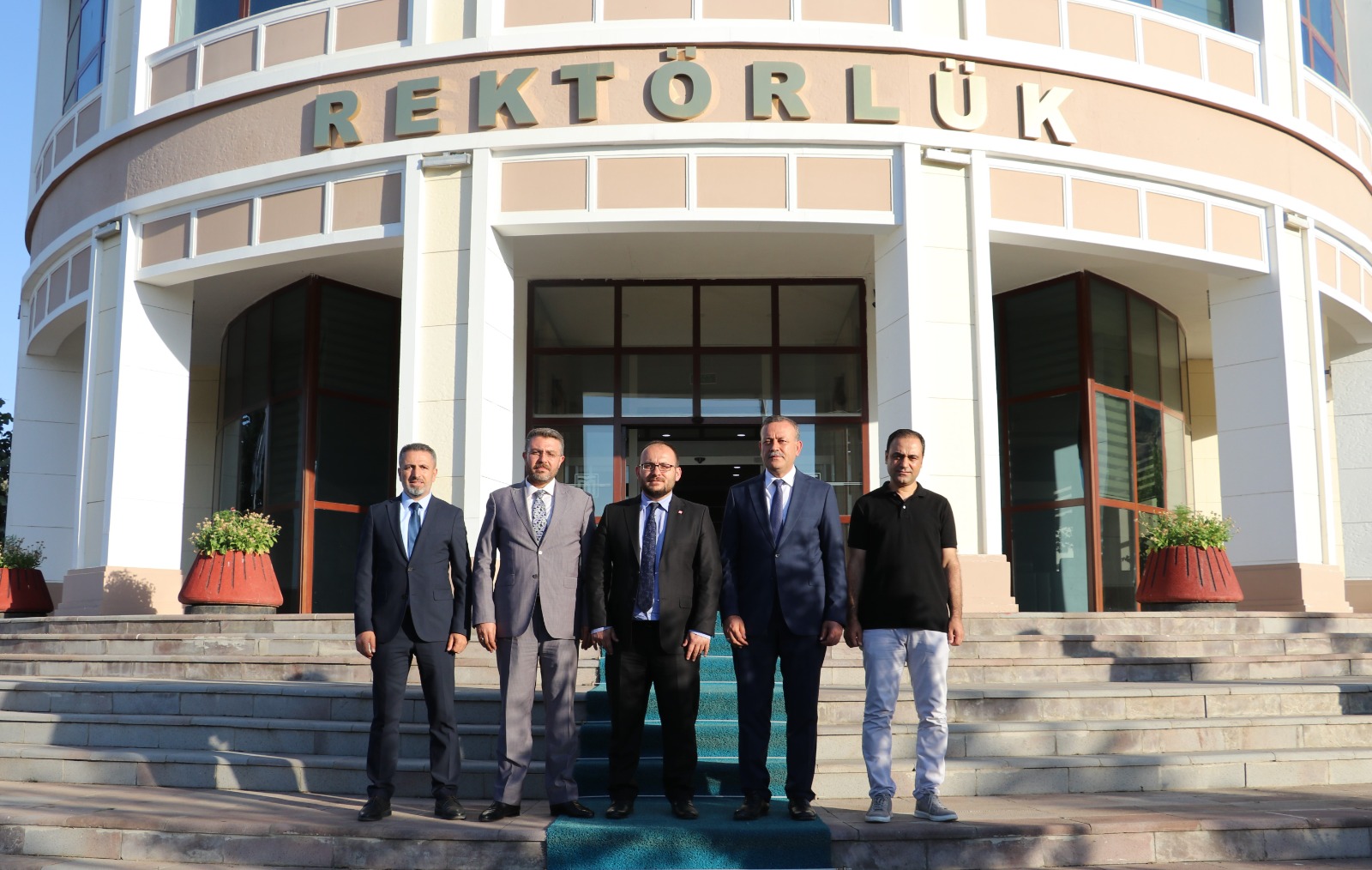 prof-dr-elmastastan-rektorumuze-ziyaret-2835