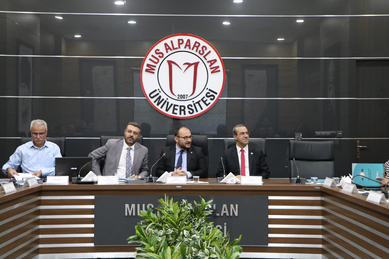 mus-alparslan-university-unit-managers-met-with-maun-rector-2850