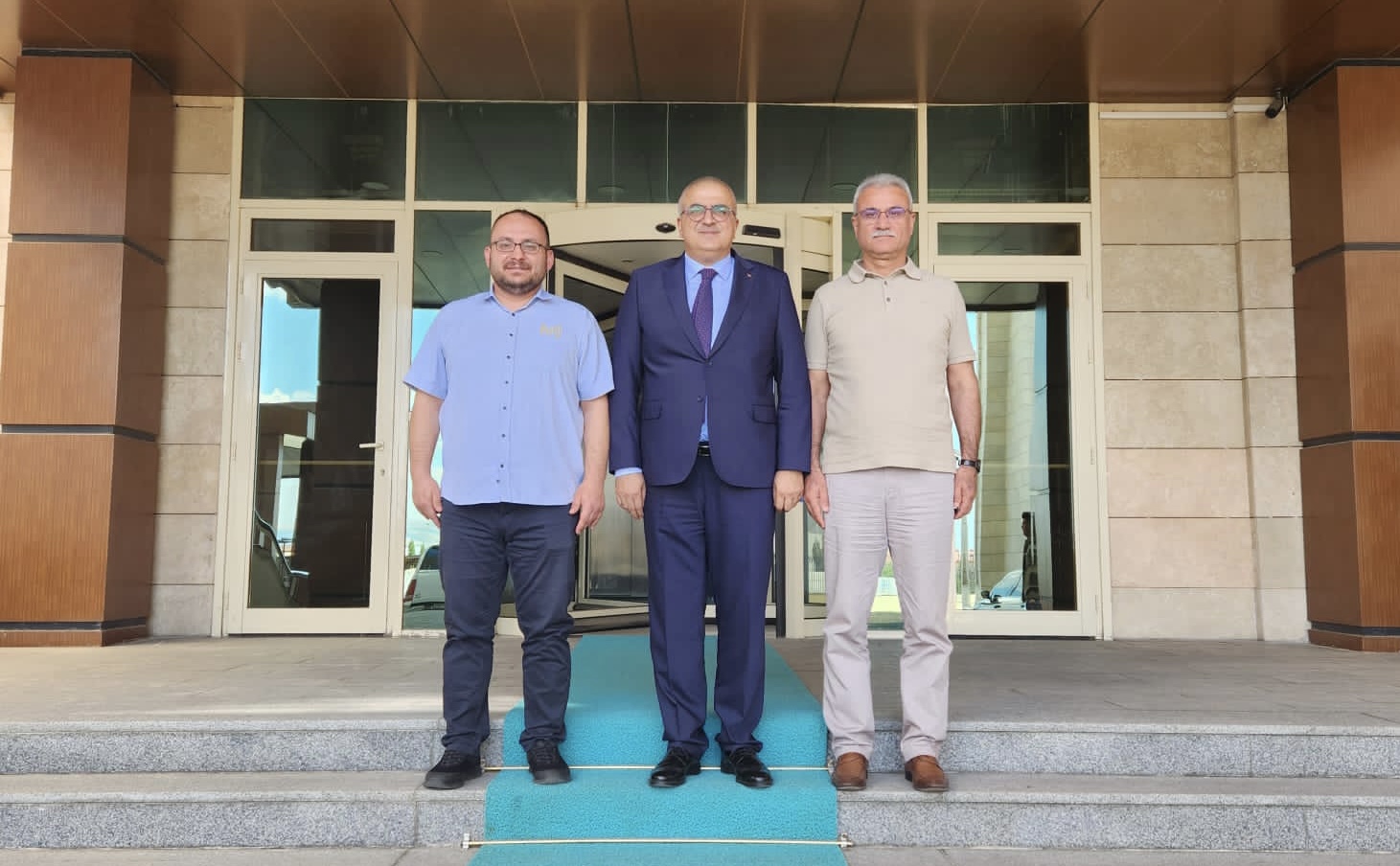 rektorumuz-mus-il-emniyet-mudurunu-ziyaret-etti-2918