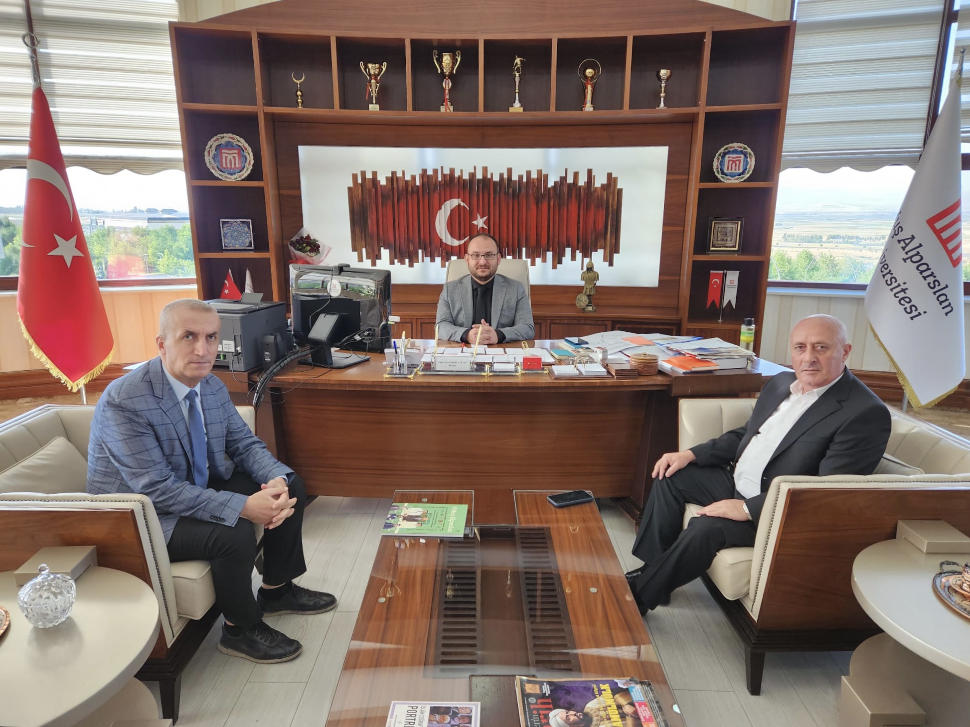 mus-deftardari-ve-ticaret-il-muduru-rektorumuzu-ziyaret-etti-2929