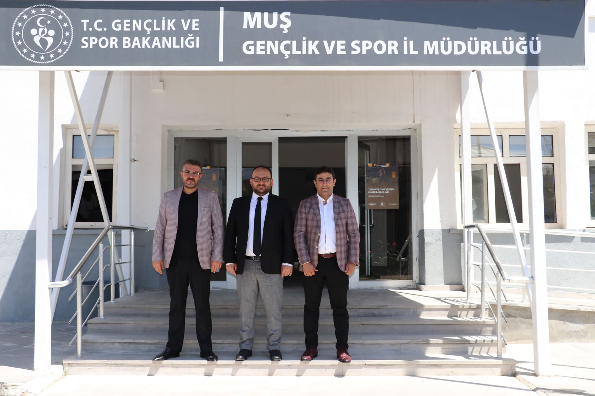 rektorumuz-il-jandarma-komutanligi-ve-genclik-spor-il-mudurlugunu-ziyaret-etti-2945