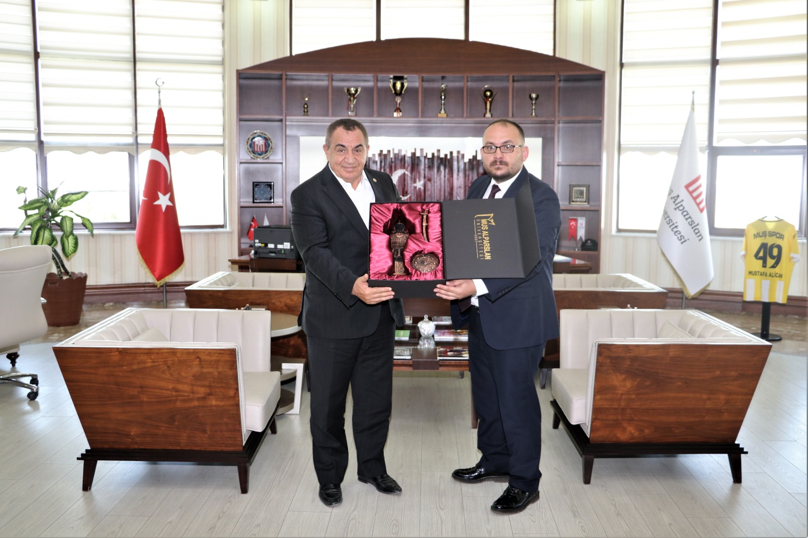 ak-party-deputy-simsek-visited-our-rector-3049