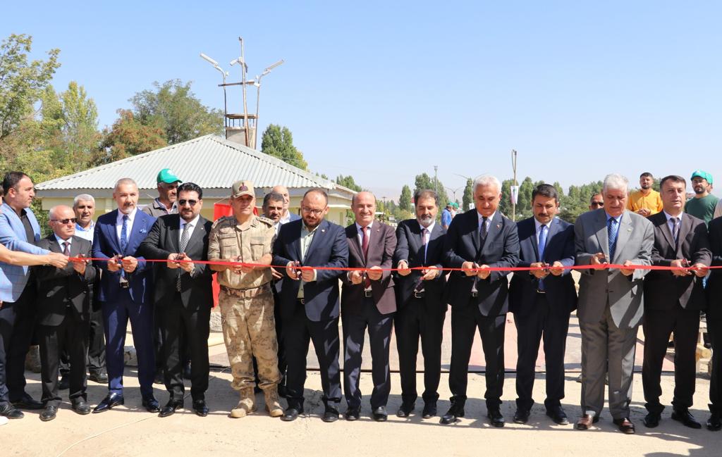 our-rector-participates-in-the-sugar-beet-procurement-campaign-opening-3185