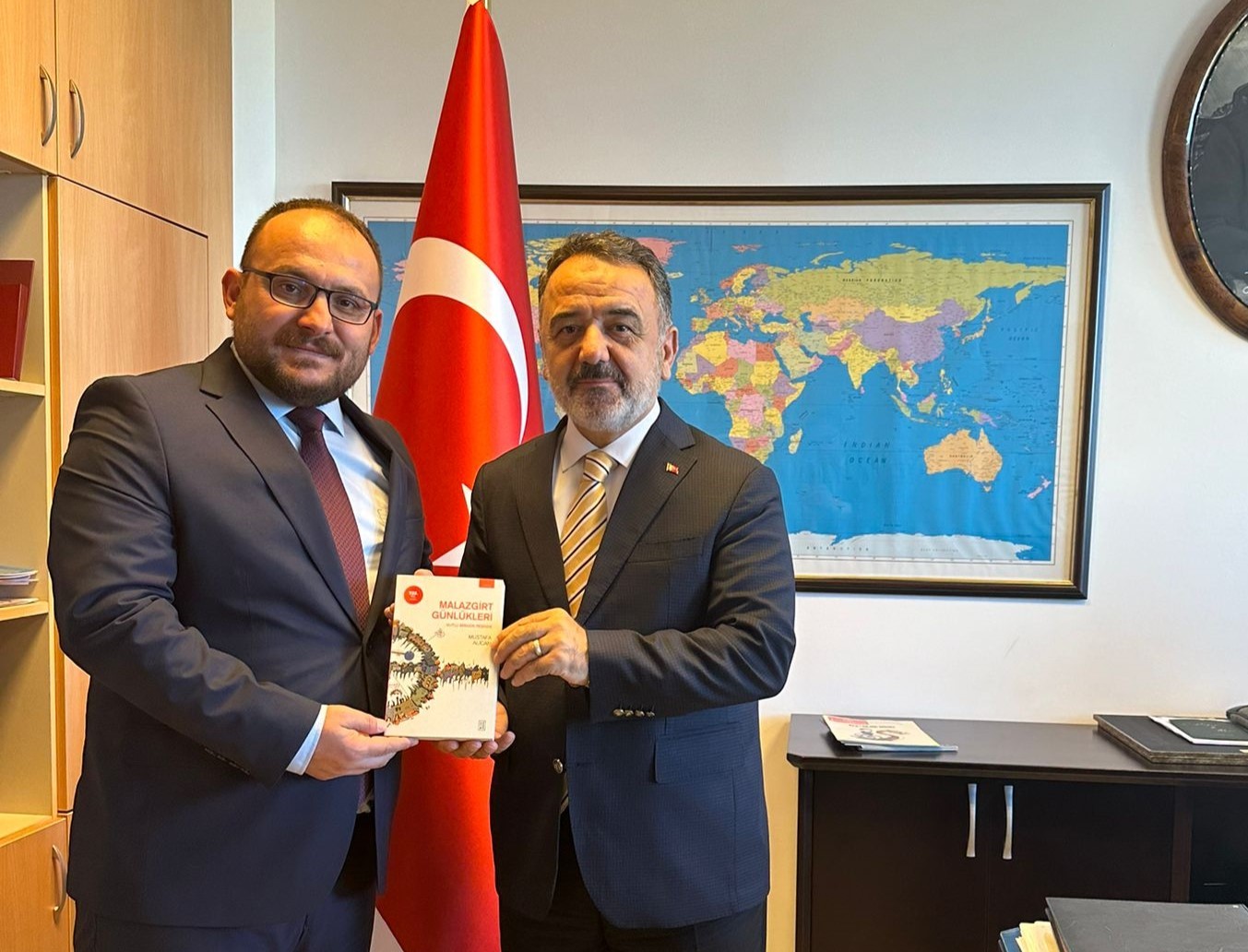 rektorumuz-prof-dr-mustafa-alican-tc-disisleri-bakanligini-ziyaret-etti-3426