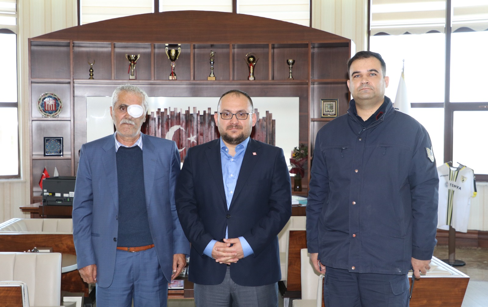 visit-to-maun-rector-from-veteran-and-garrison-commander-3607