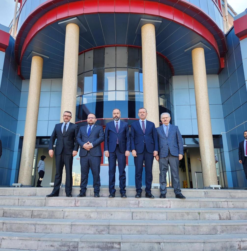 rektorumuz-prof-dr-mustafa-alican-van-yuzuncu-yil-universitesinde-3660