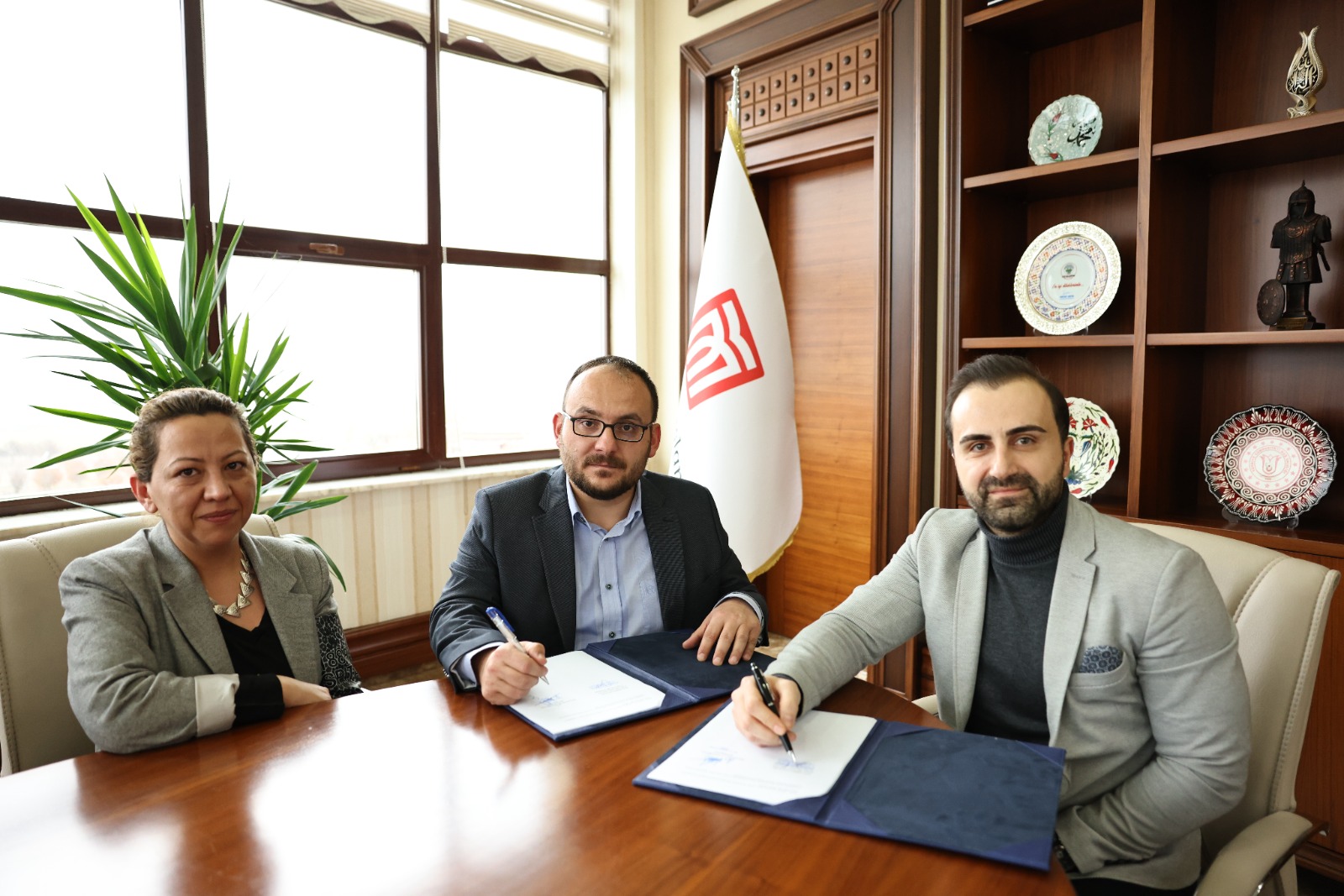 universitemiz-ile-sifa-hastanesi-arasinda-protokol-imzalandi-3847