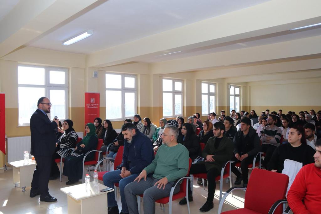 rector-prof-dr-mustafa-alican-met-with-the-students-of-bulanik-vocational-school-3870