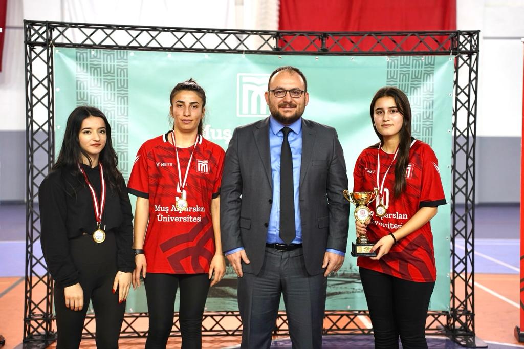 universitemizde-masa-tenisi-turnuvasi-odul-toreni-duzenlendi-3912