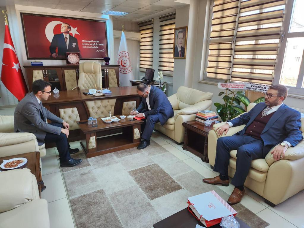 rektorumuzden-aile-ve-sosyal-hizmetler-il-mudurlugune-ziyaret-3976