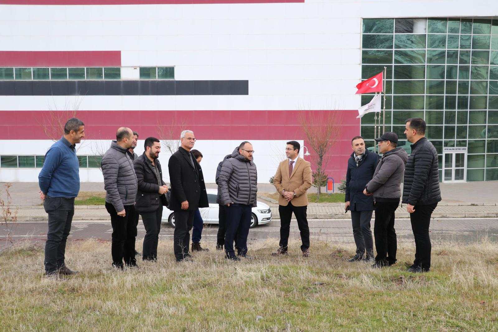 maun-rector-met-with-the-provincial-director-of-youth-and-sports-4061