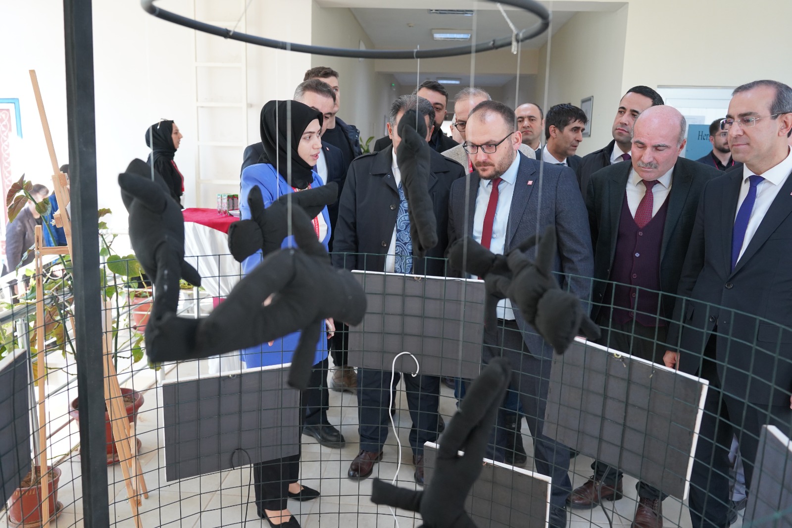 artempati-exhibition-draws-intense-interest-from-art-enthusiasts-4093