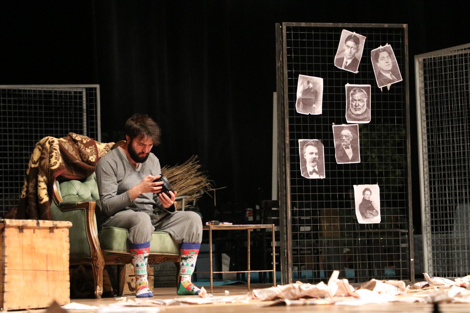 on-the-third-day-of-the-5th-art-festival-the-play-nihayet-bitti-enchanted-art-lovers-4225