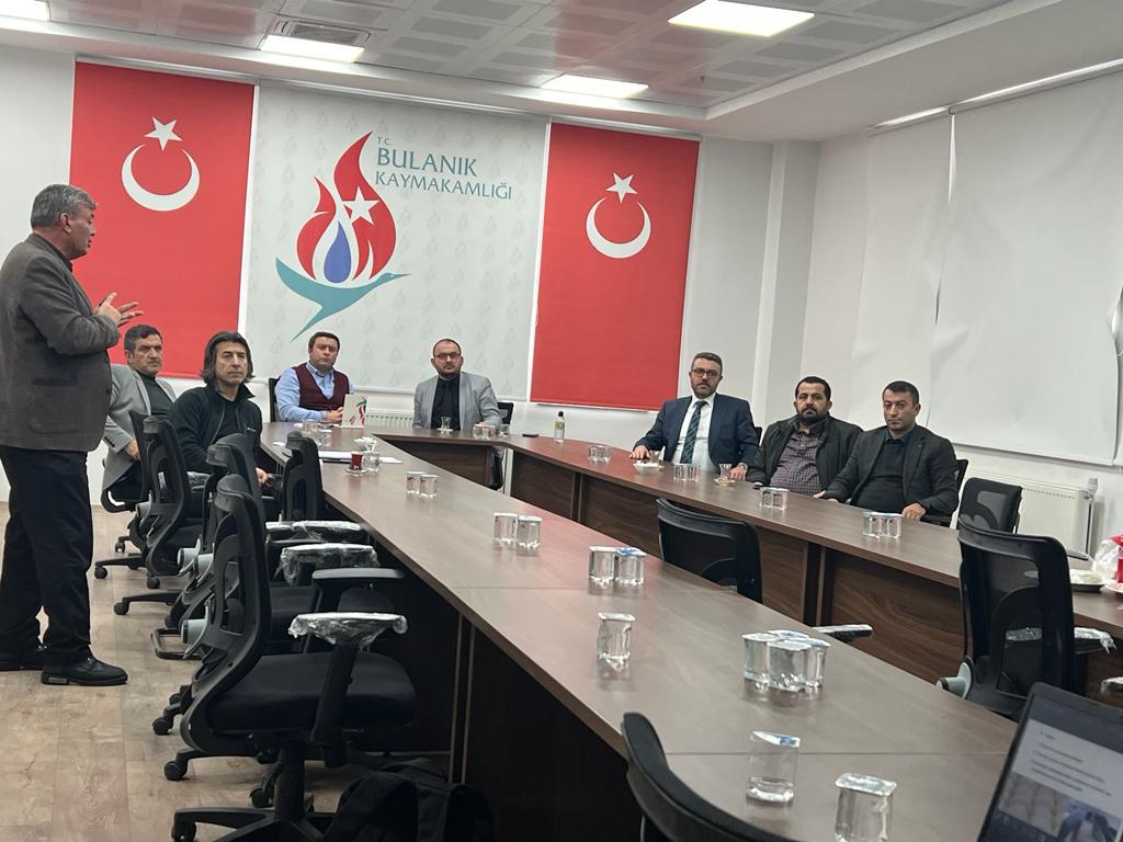 a-meeting-was-held-regarding-the-establishment-of-a-dairy-farm-for-milk-production-in-the-bulanik-district-4260