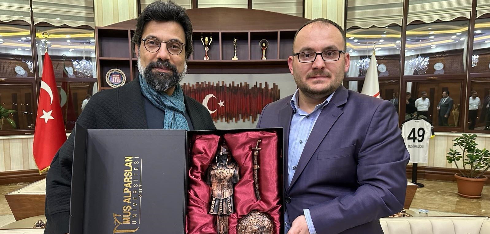 director-mehmet-onders-farewell-visit-to-rector-alican-4308
