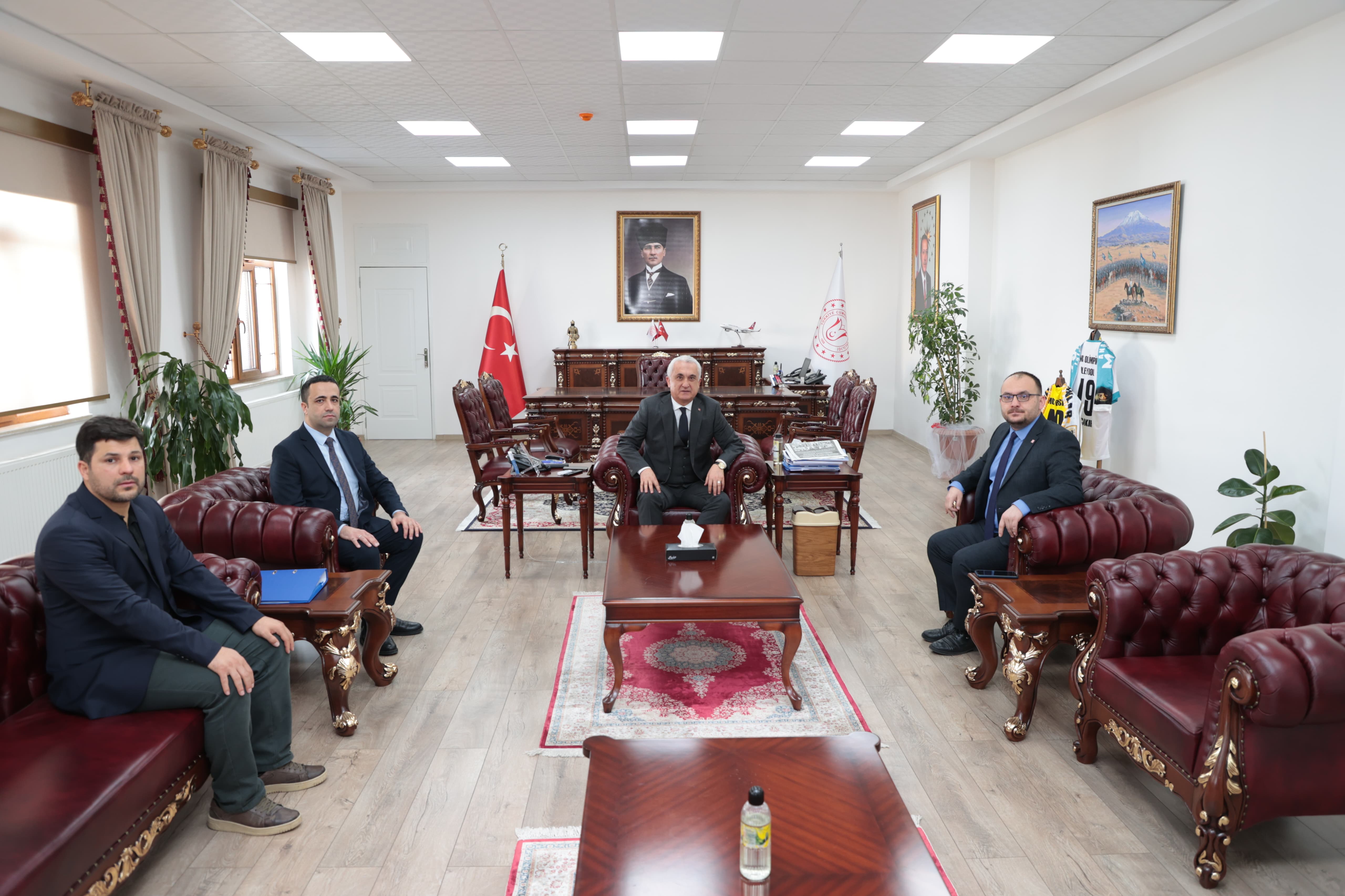 rektorumuz-prof-dr-mustafa-alican-mus-valisi-avni-cakiri-ziyaret-etti-4309
