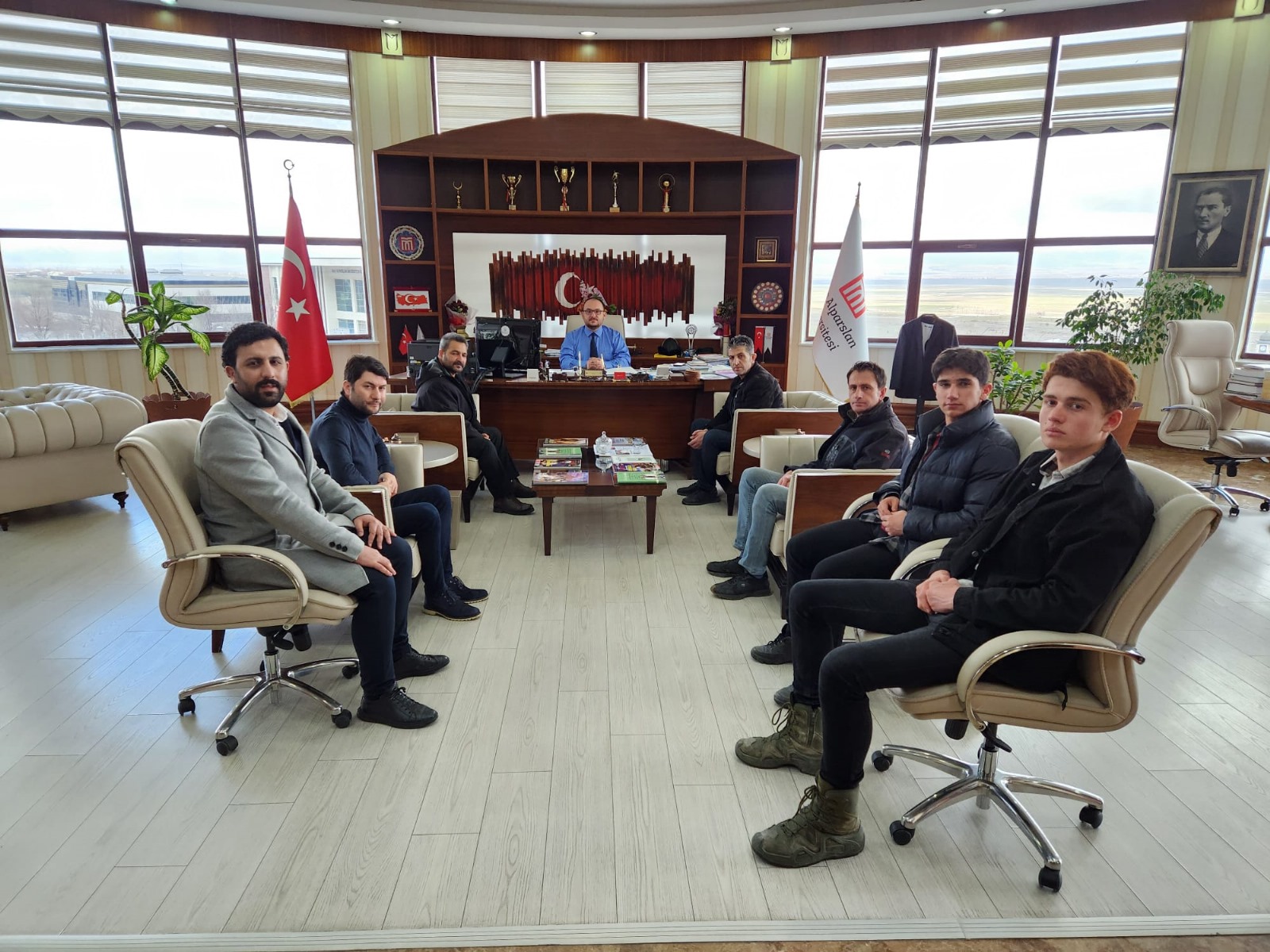 dernek-baskanlarindan-rektorumuze-ziyaret-4349