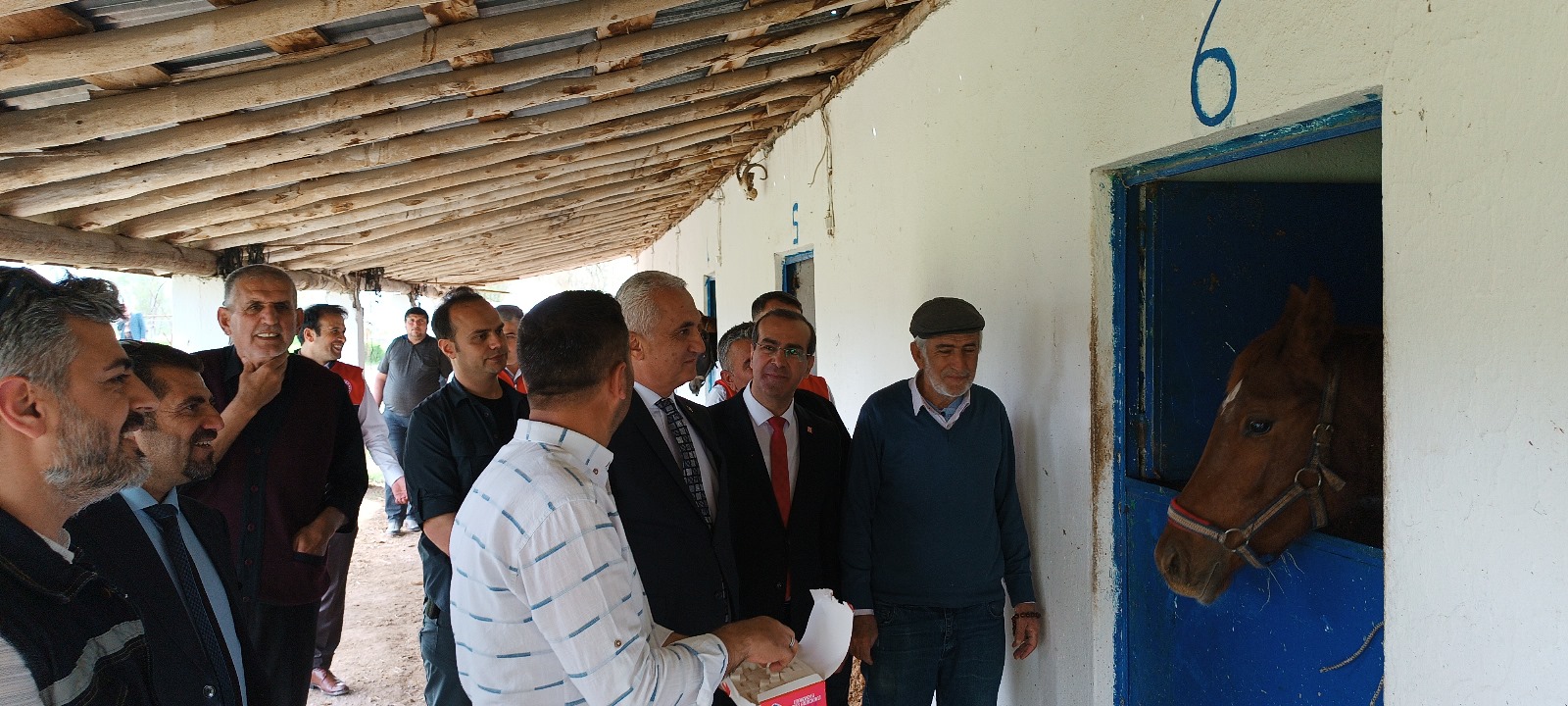 musta-tarim-ve-hayvancilik-uzerine-faaliyet-yuruten-dizdaroglu-ciftligi-ziyaret-edildi-4915