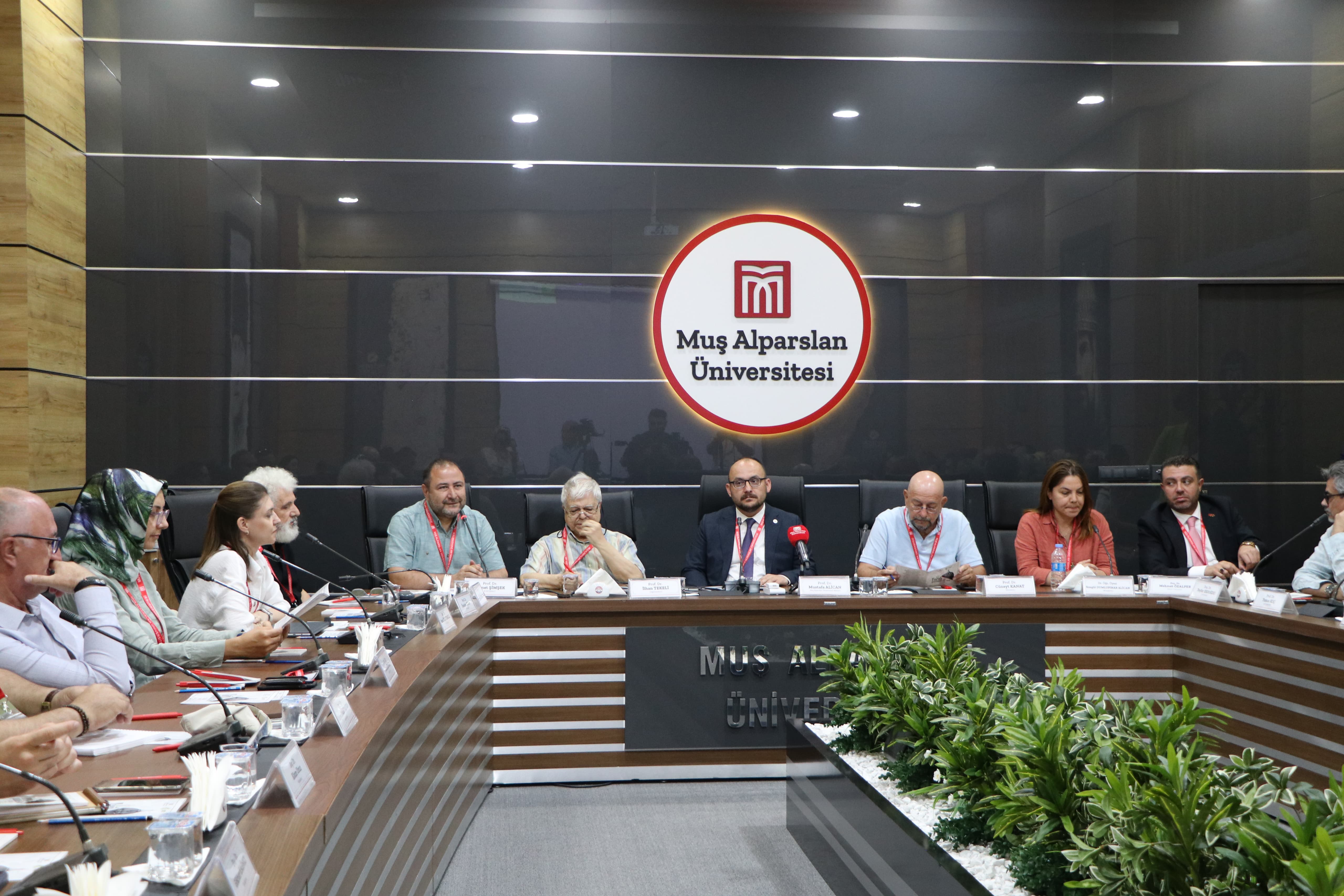 xi-tarihyazimi-calistayi-universitemizde-basladi-5330