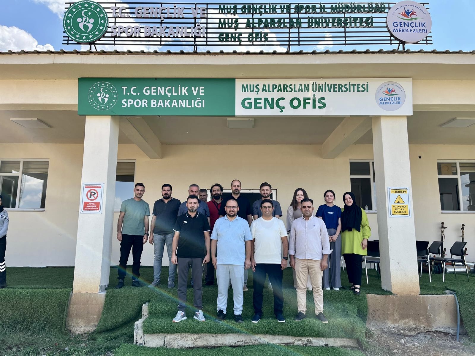 rektorumuzden-genclik-ofisine-ziyaret-5406