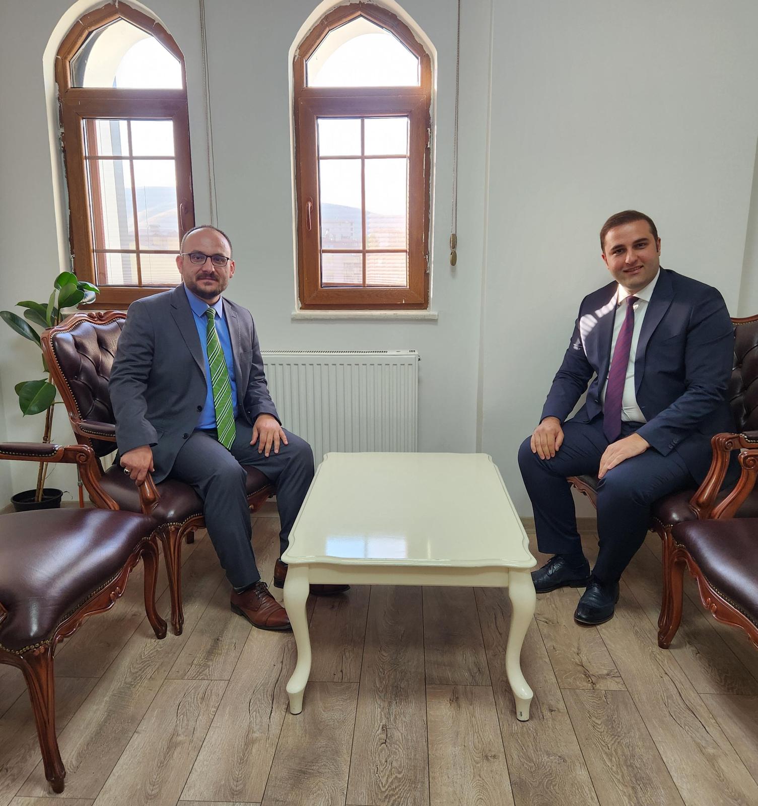 rektorumuzden-vali-yardimcisi-tahir-yilmaza-ziyaret-5690