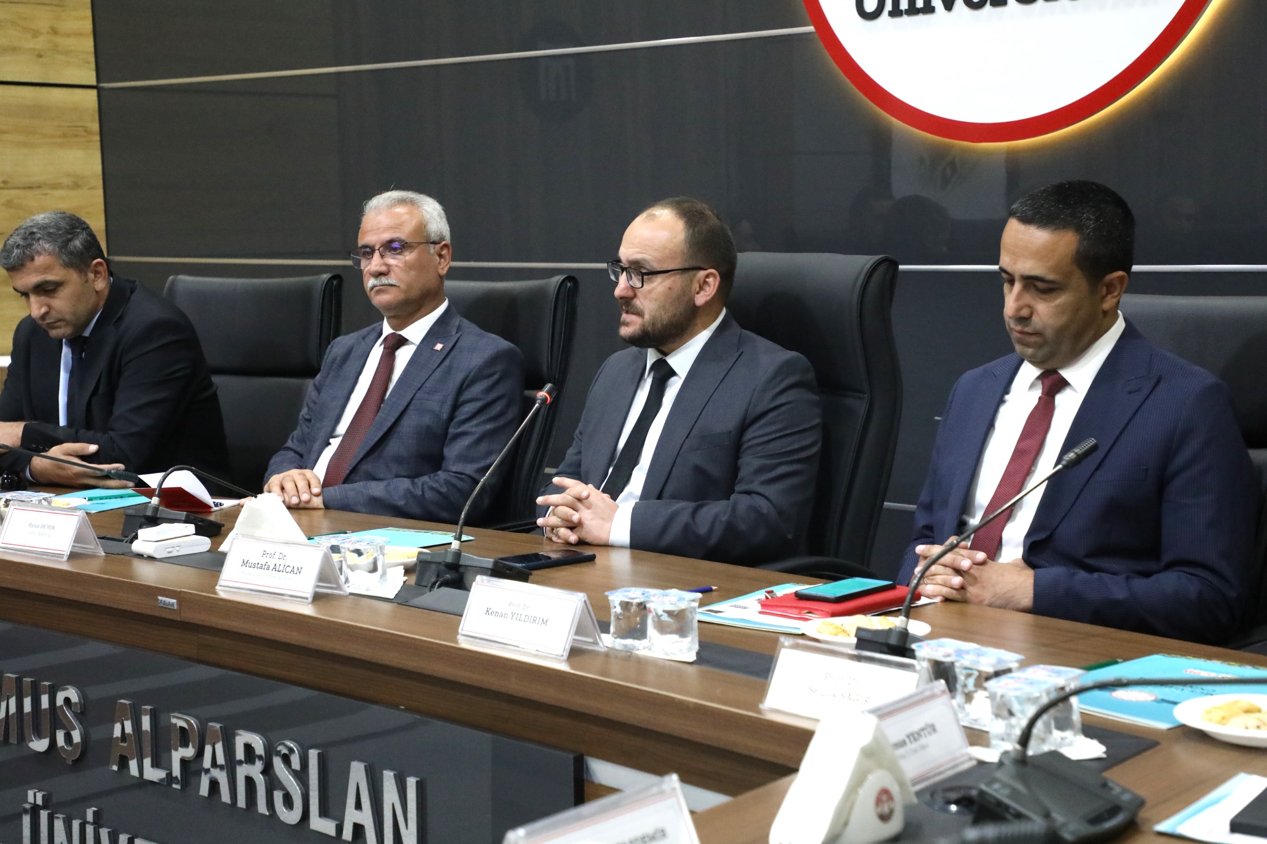 rektorumuz-prof-dr-mustafa-alican-dis-paydaslar-toplantisina-katildi-5813
