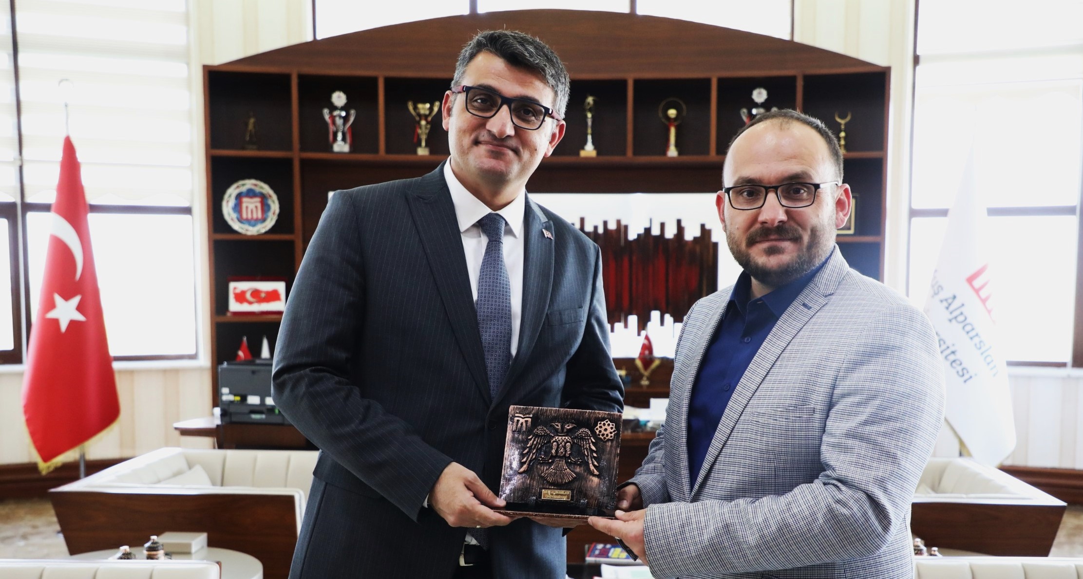 mus-il-saglik-muduru-uzm-dr-besim-hacioglundan-rektorumuze-iadeiziyaret-5817