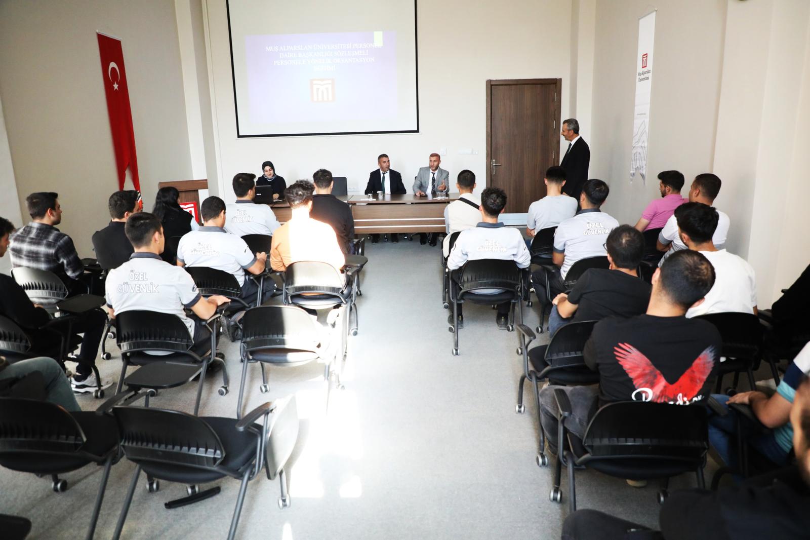 universitemizde-yeni-baslayan-sozlesmeli-personele-oryantasyon-egitimi-verildi-5821