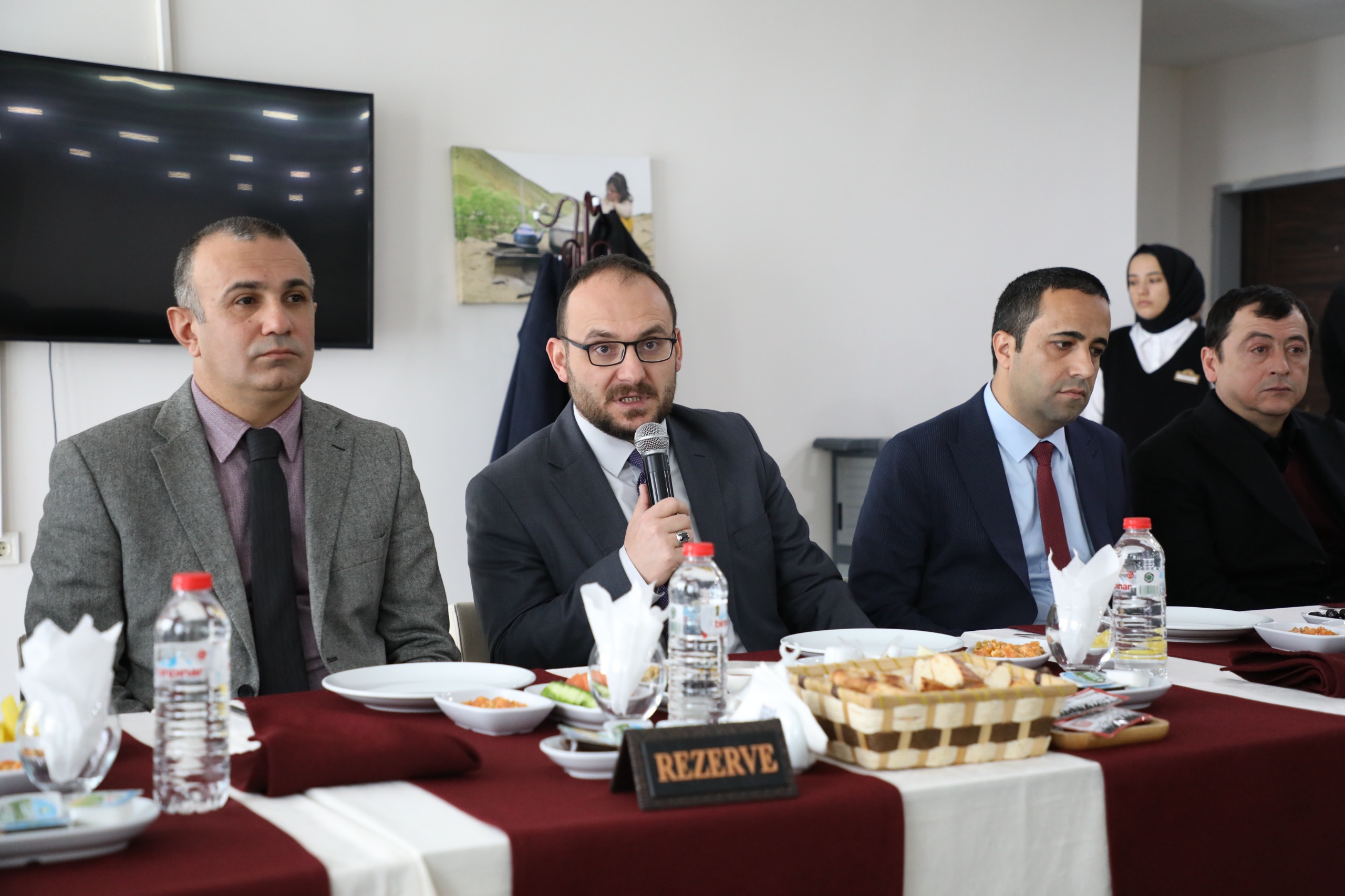 rektorumuz-personelimizle-kahvaltida-bir-araya-geldi-6389