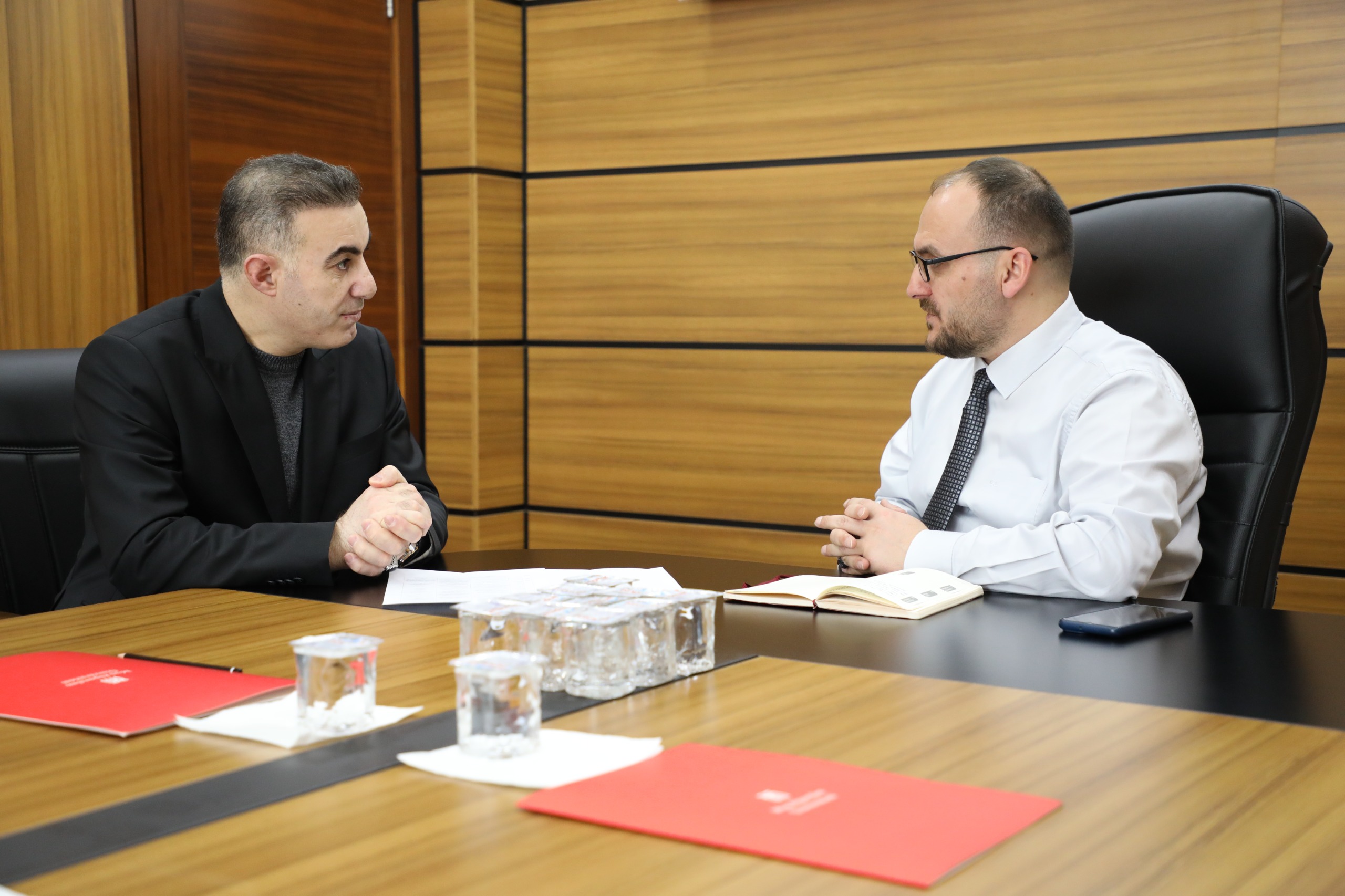 rektorumuzden-birim-amirleriyle-stratejik-degerlendirme-toplantilari-6509