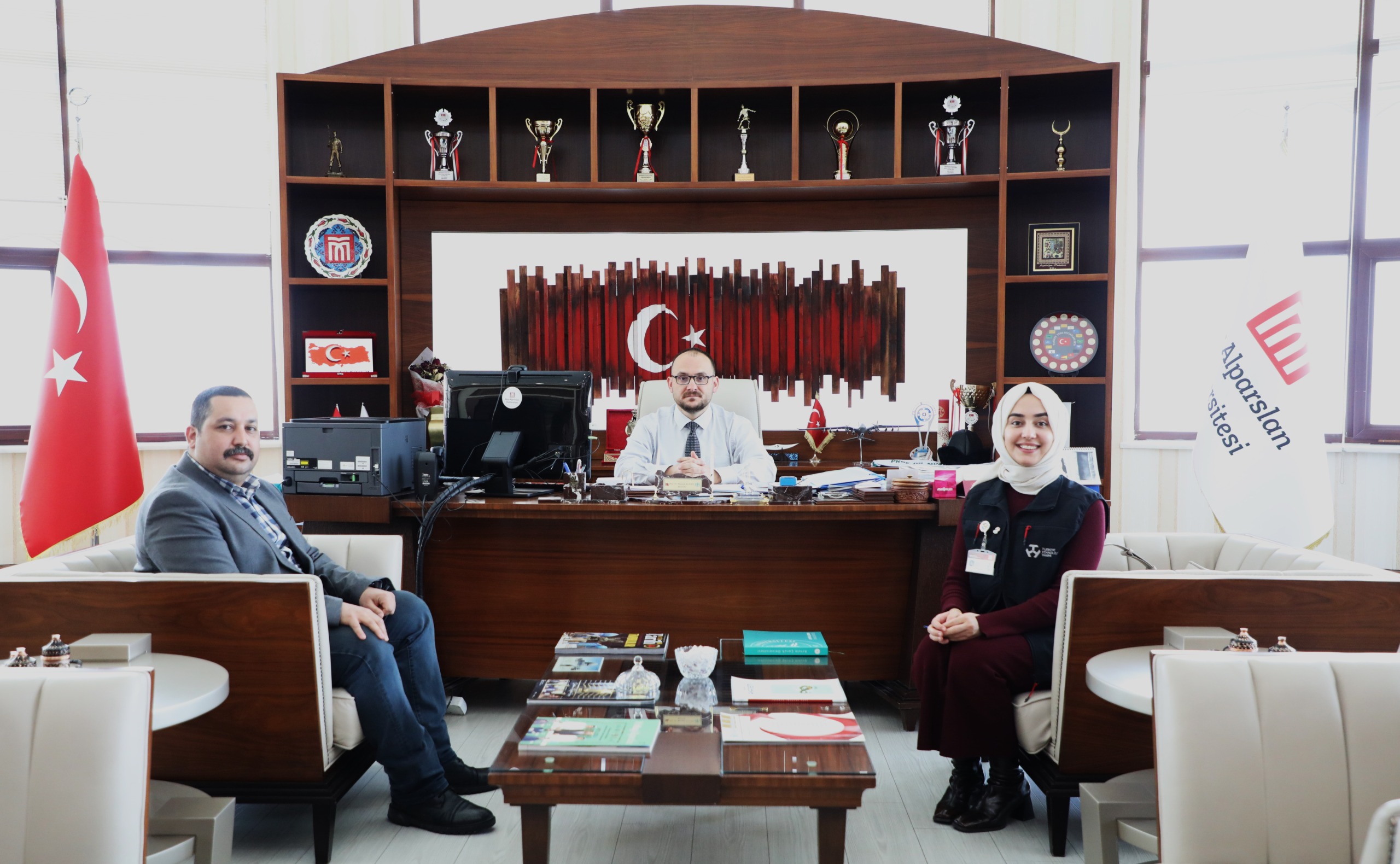 t3-vakfi-mus-deneyap-sorumlusu-sureyya-senturkten-rektorumuze-ziyaret-6510