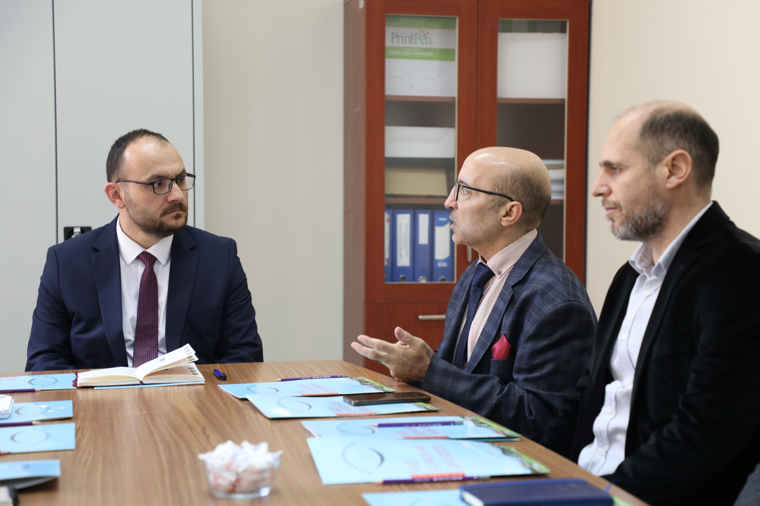 rektorumuz-iletisim-fakultesi-akademik-kurul-toplantisina-katildi-6614