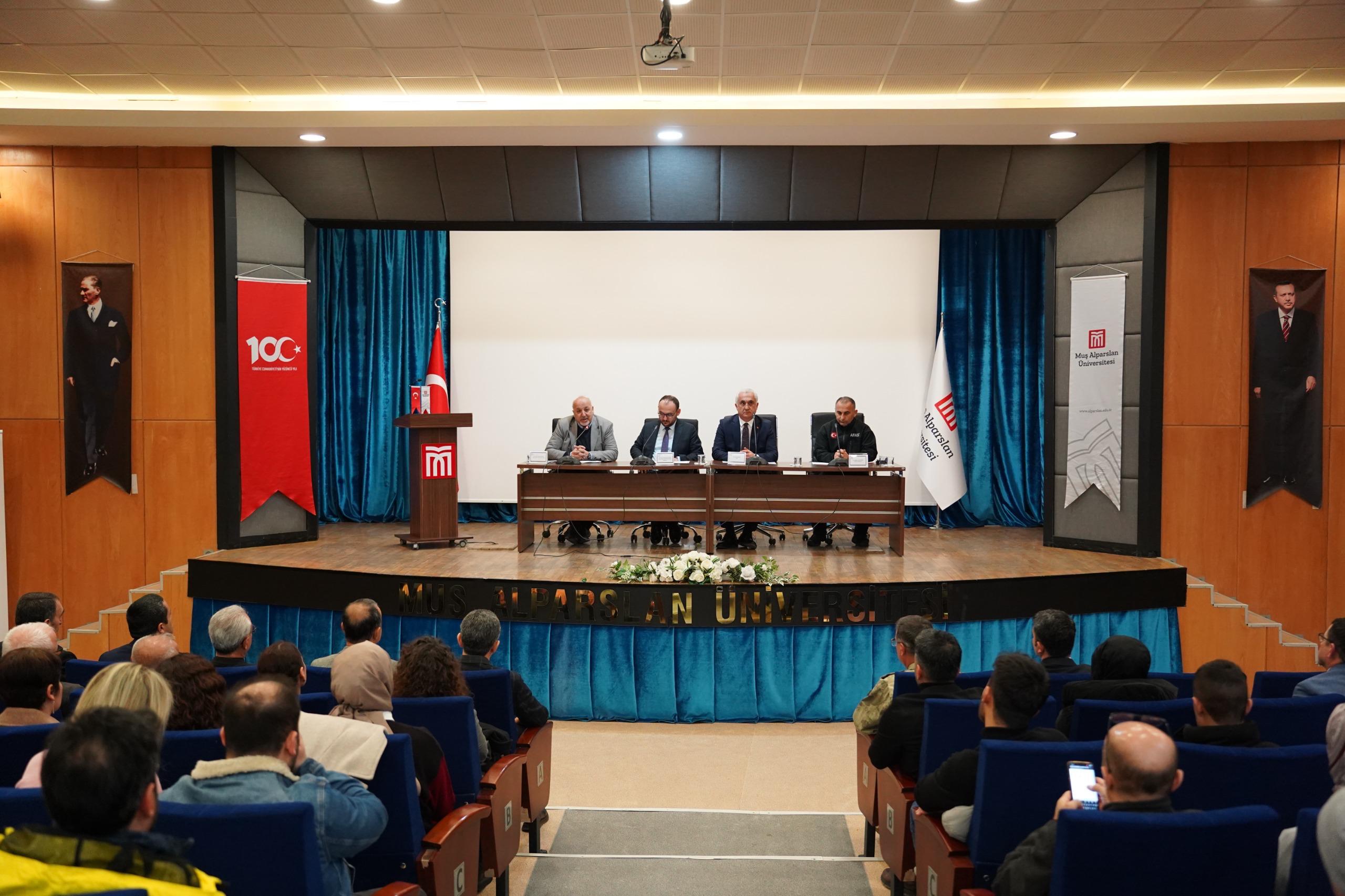 universitemizde-6-subat-depremi-ve-ulkemizin-afetselligi-konulu-program-duzenlendi-6681
