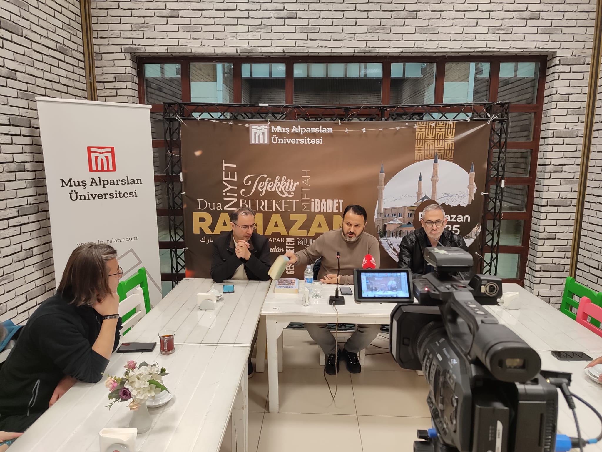 ramazan-konusmalari-18-marshall-g-s-hodgsonun-islam-medeniyeti-tasavvuru-6879