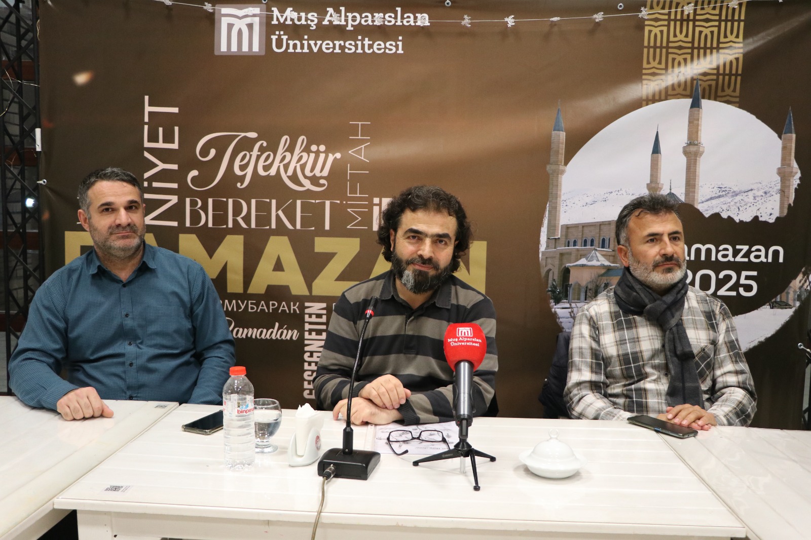 ramazan-konusmalari-22-islam-ve-evrim-konusu-ele-alindi-6915