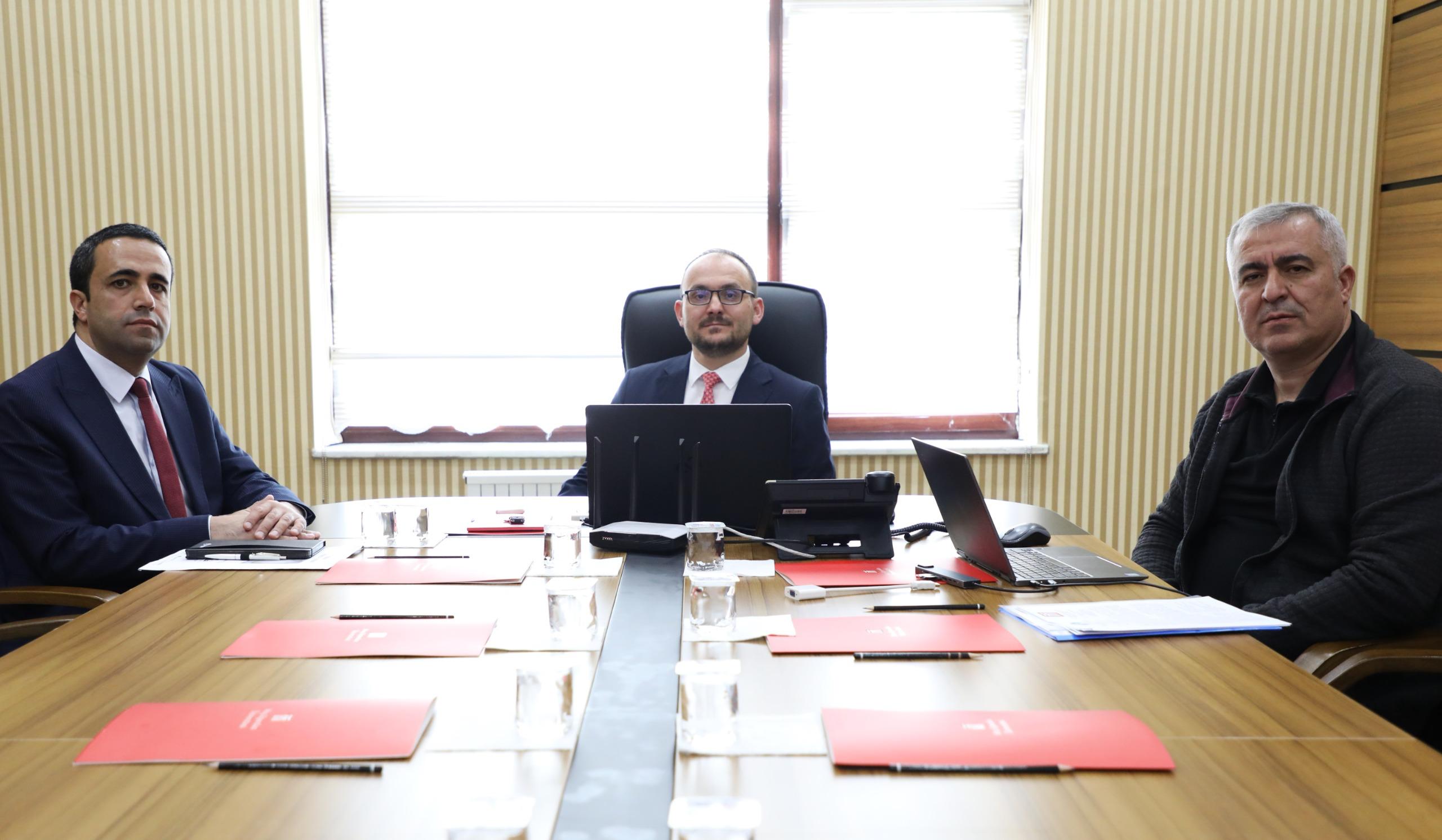 rektorumuz-erasmus-hareketliligi-hakkinda-bilgilendirildi-6976