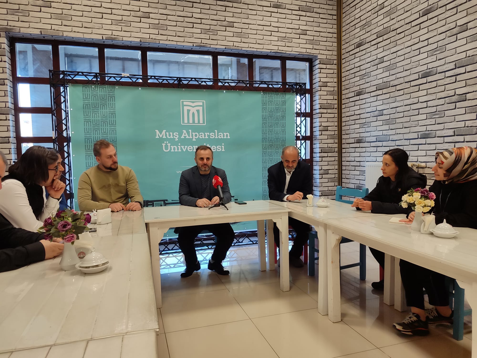 cay-bahane-sohbetleri-88de-yapay-zeka-ve-ogretime-etkileri-ele-alindi-7026