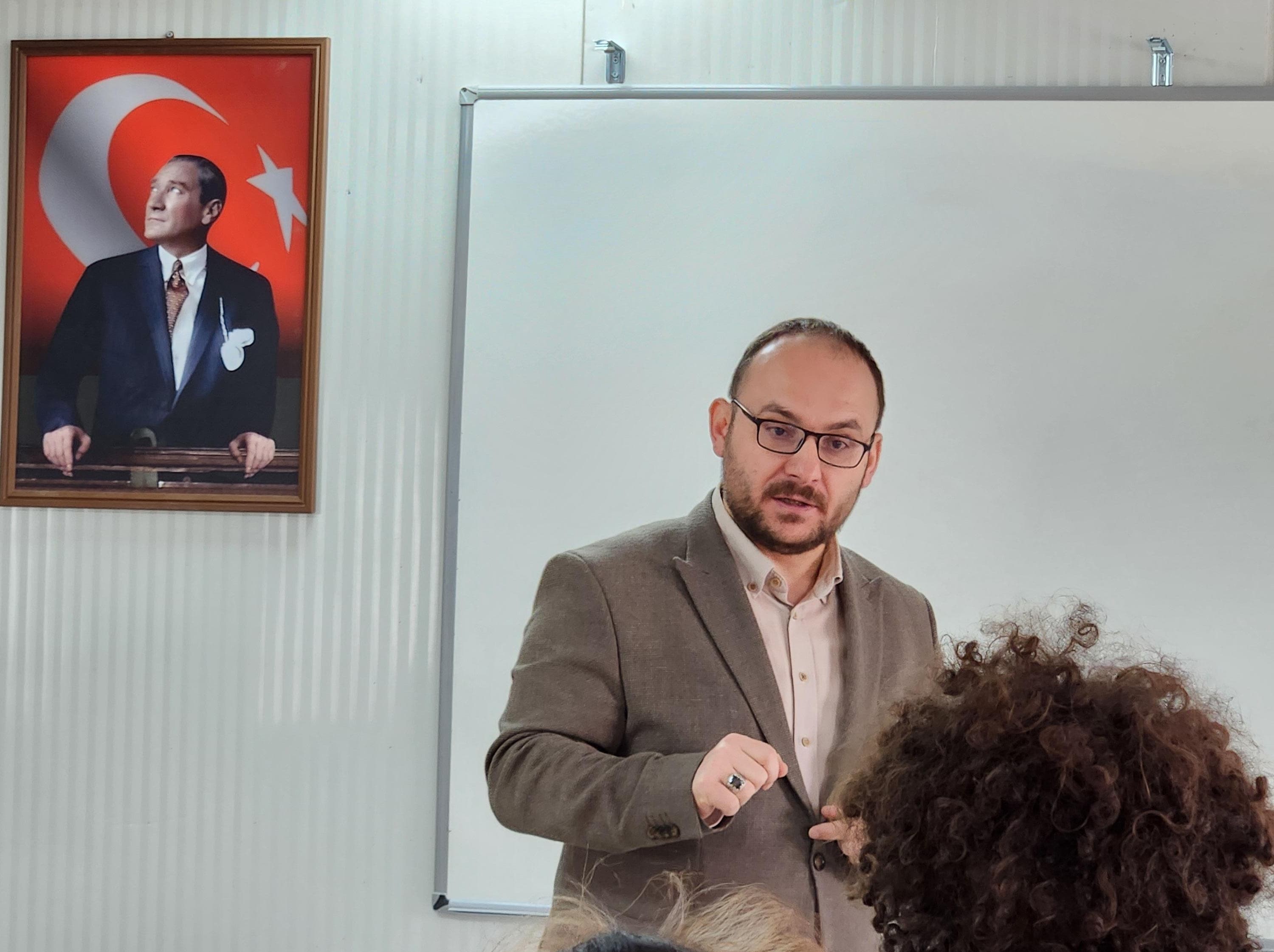 rektorumuz-malatya-turgut-ozal-universitesi-ogrencileriyle-bir-araya-geldi-7065