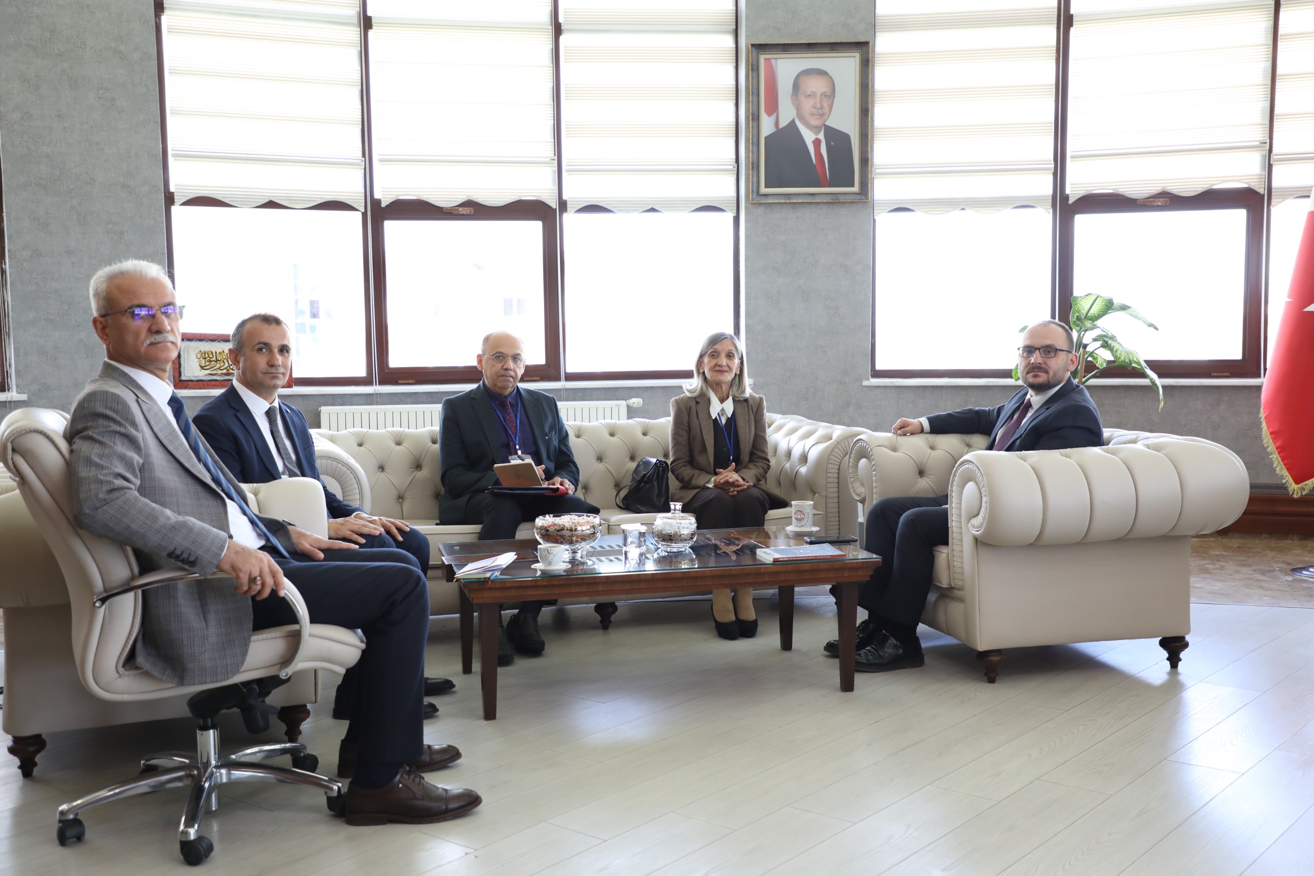 fedek-degerlendirme-takimindan-rektorumuze-ziyaret-7210