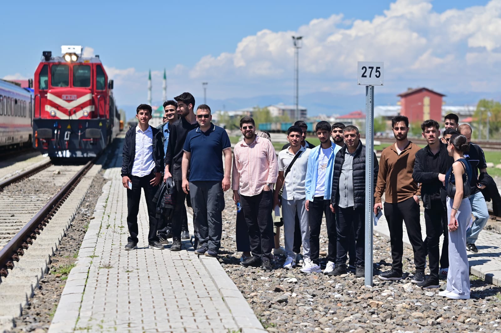 tbmyo-rayli-sistemler-programlarindan-tcdd-tatvan-garina-teknik-gezi-7273