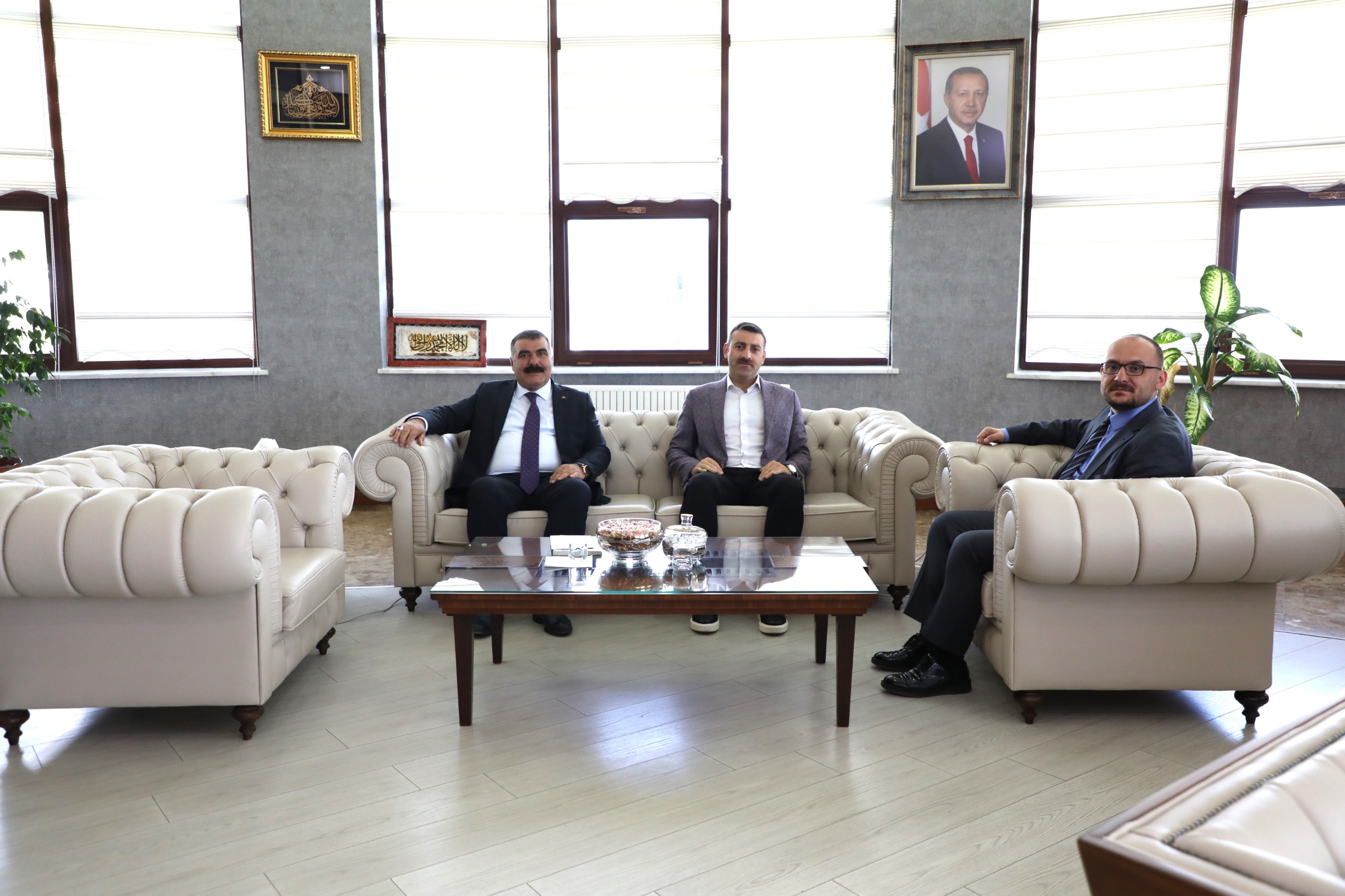 korkut-kaymakami-ve-belediye-baskanindan-rektorumuz-prof-dr-mustafa-alicana-ziyaret-7321