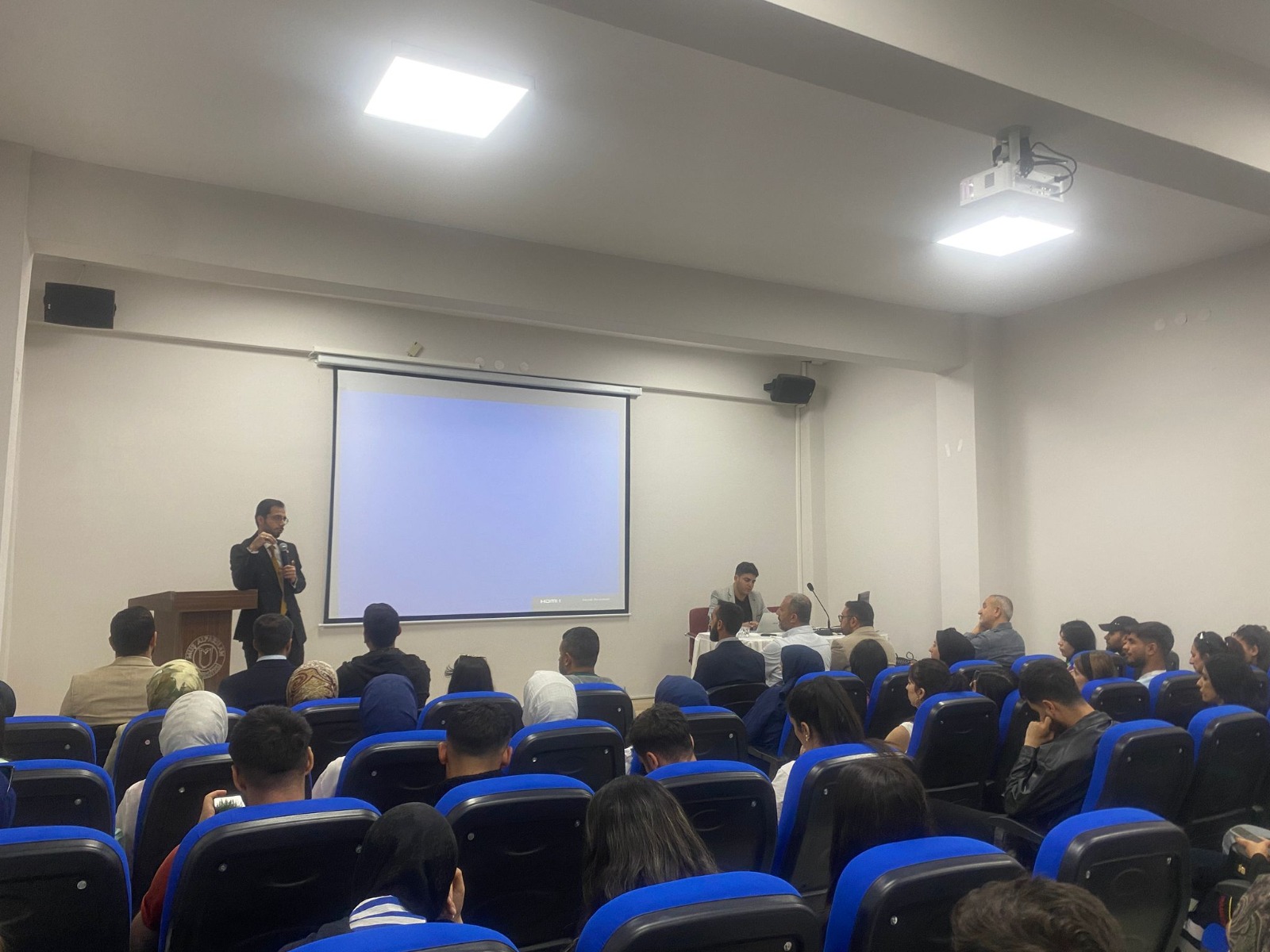 varto-giyasettin-bingol-meslek-yuksekokulunda-genclik-donemi-ve-zamani-etkin-kullanma-semineri-duzenlendi-7372