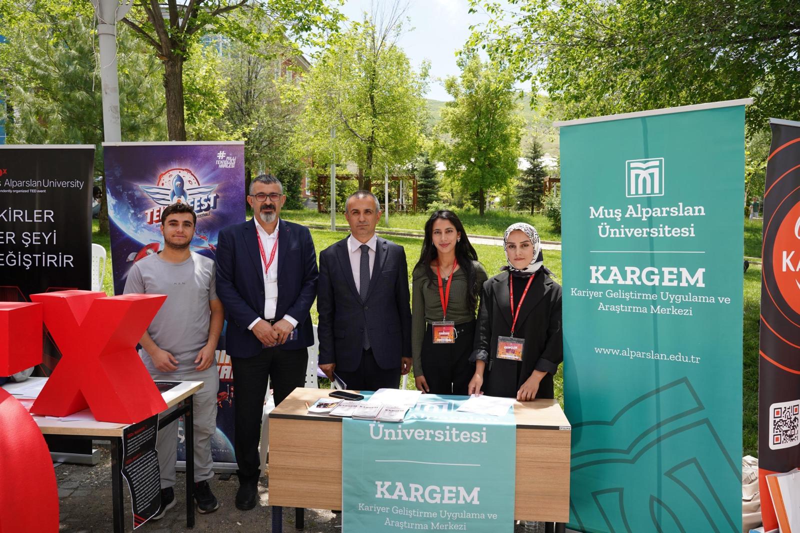 maunda-genclik-haftasi-ve-4-kariyer-gunleri-etkinlikleri-basladi-7520