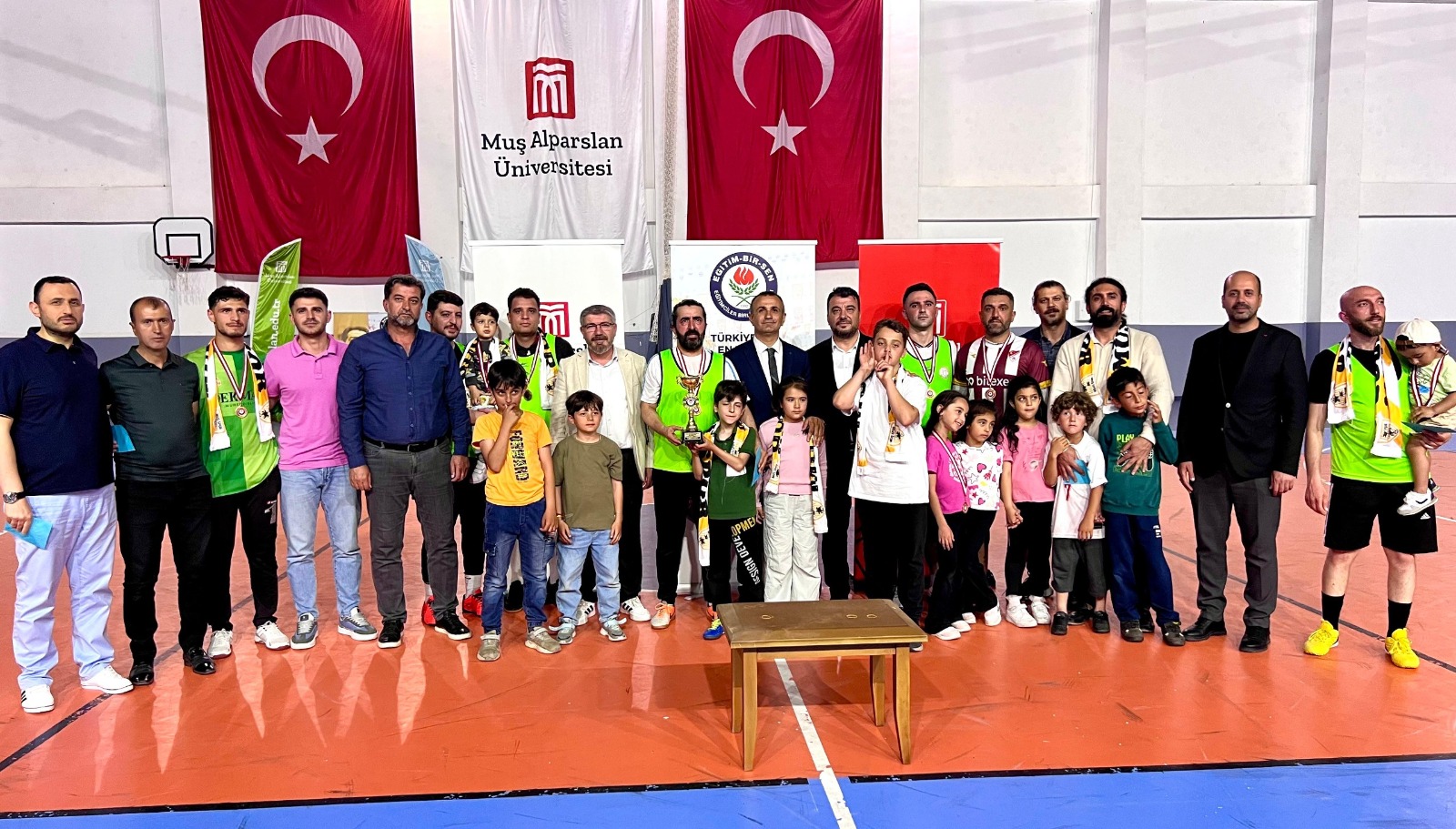 maun-birimler-arasi-3-geleneksel-futsal-turnuvasi-sona-erdi-7565