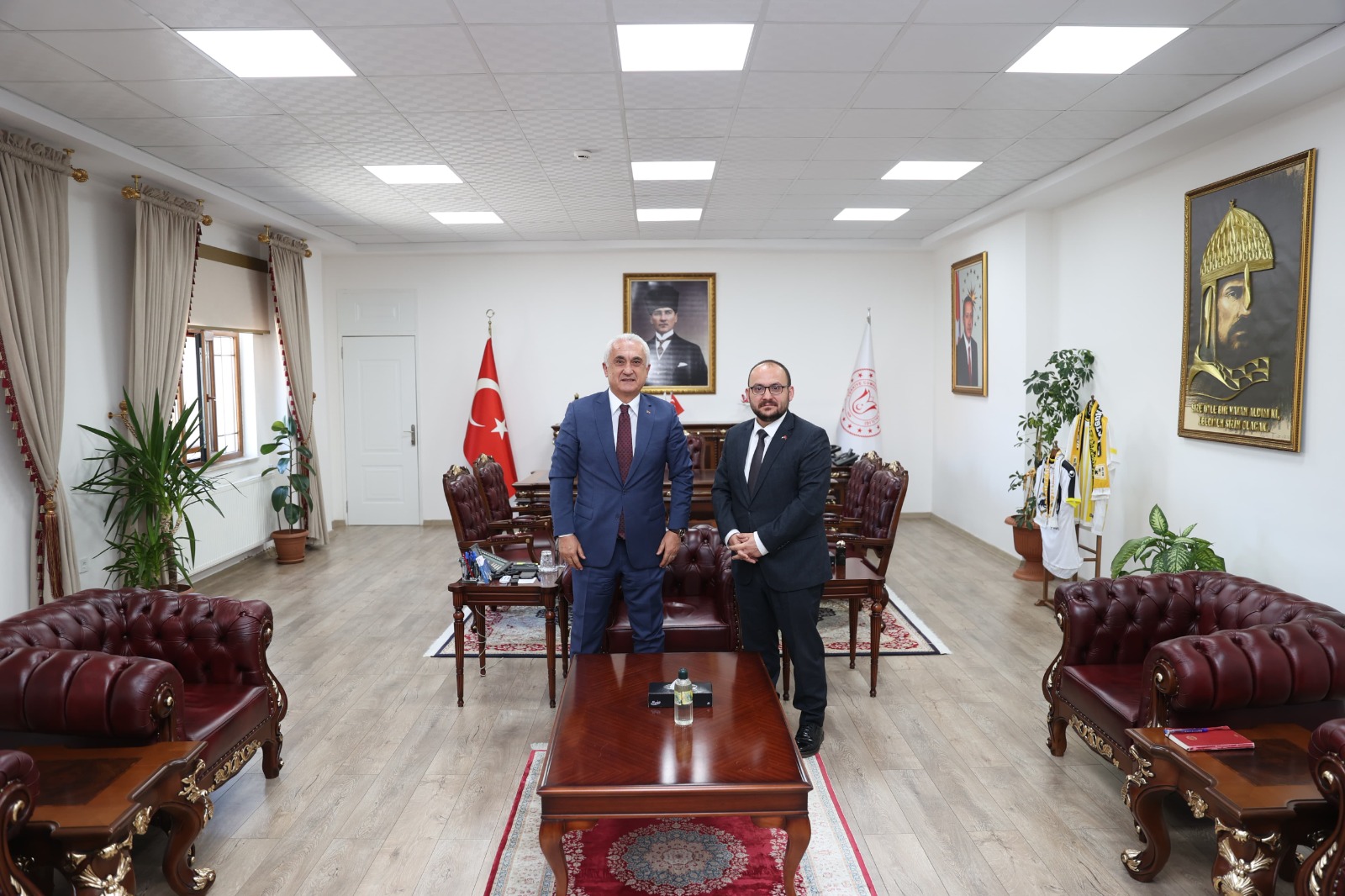 rektorumuz-prof-dr-mustafa-alican-valimiz-avni-cakiri-ziyaret-etti-7725