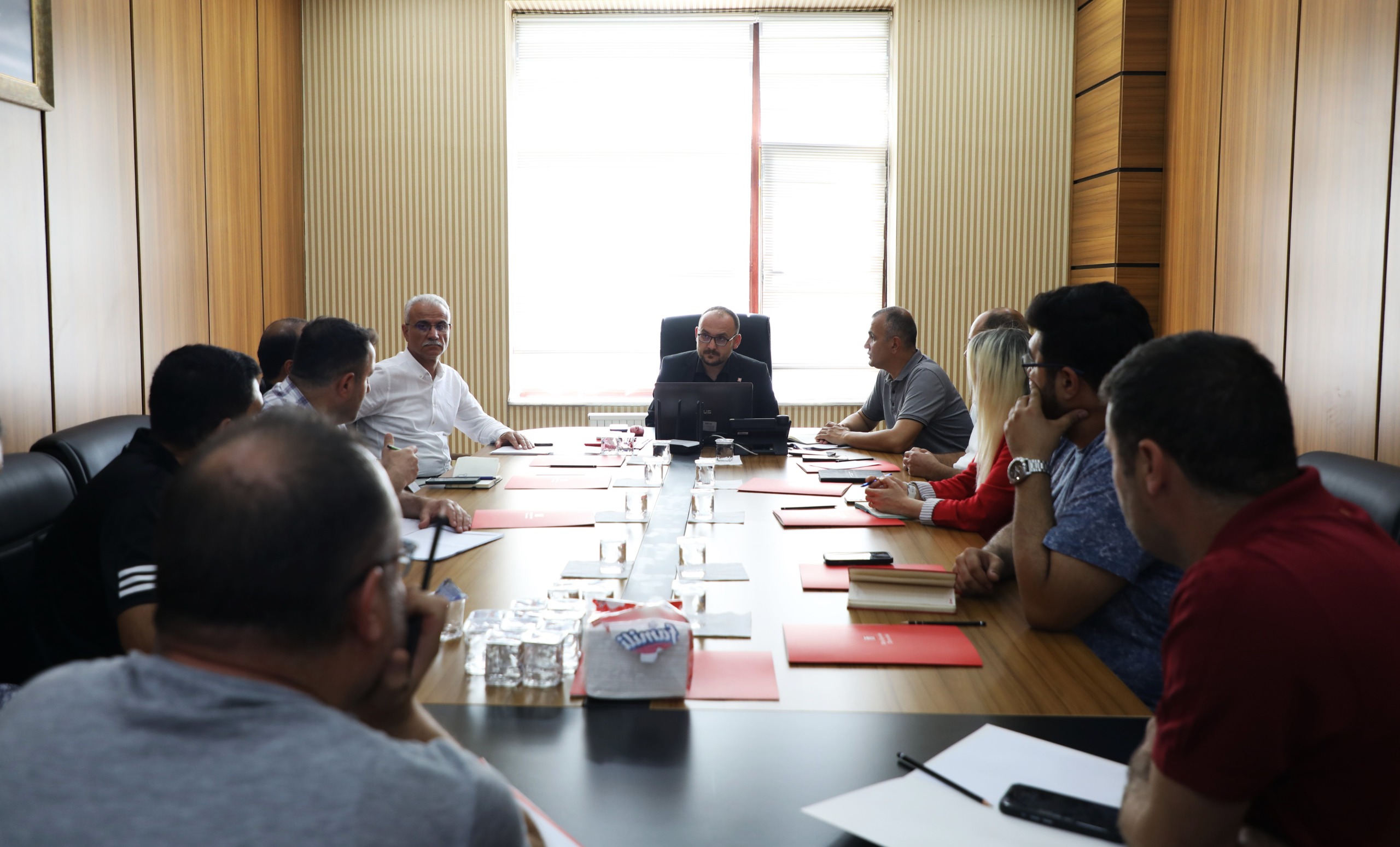 rektorumuz-prof-dr-mustafa-alican-universitemiz-koordinatorlukleri-ile-bir-araya-geldi-7787